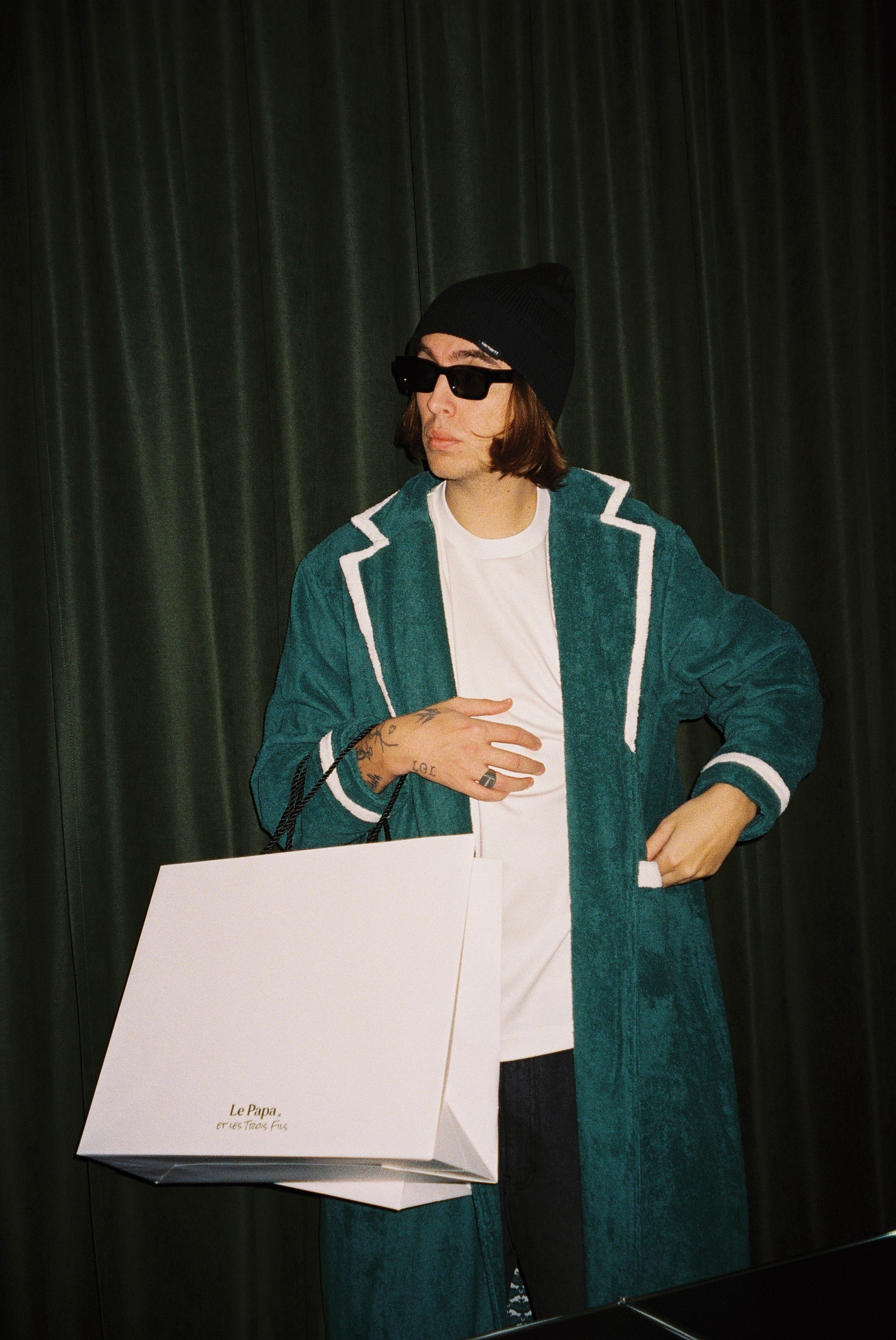 Le Papa. Главная