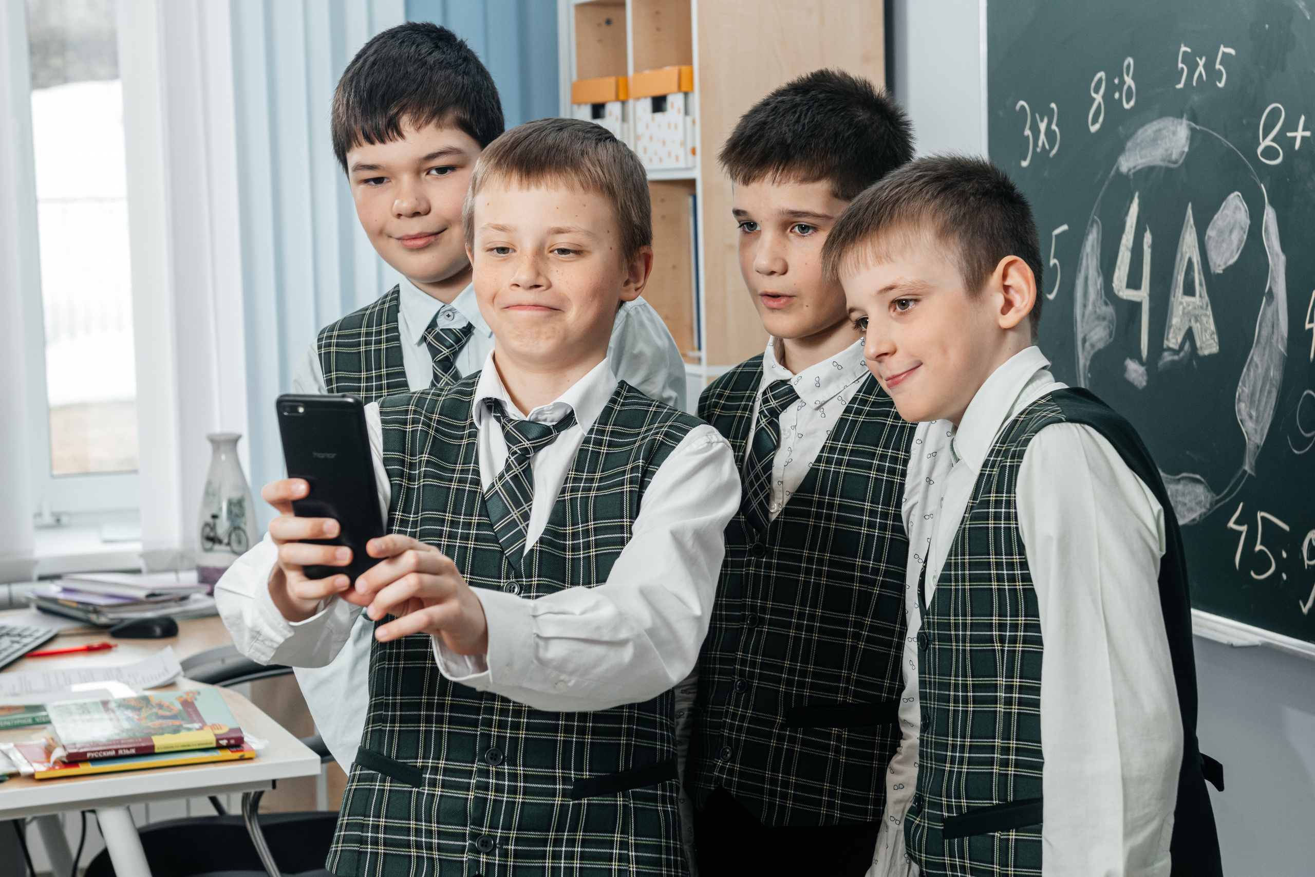 Начальная школа. Современные выпускные альбомы в Новосибирске