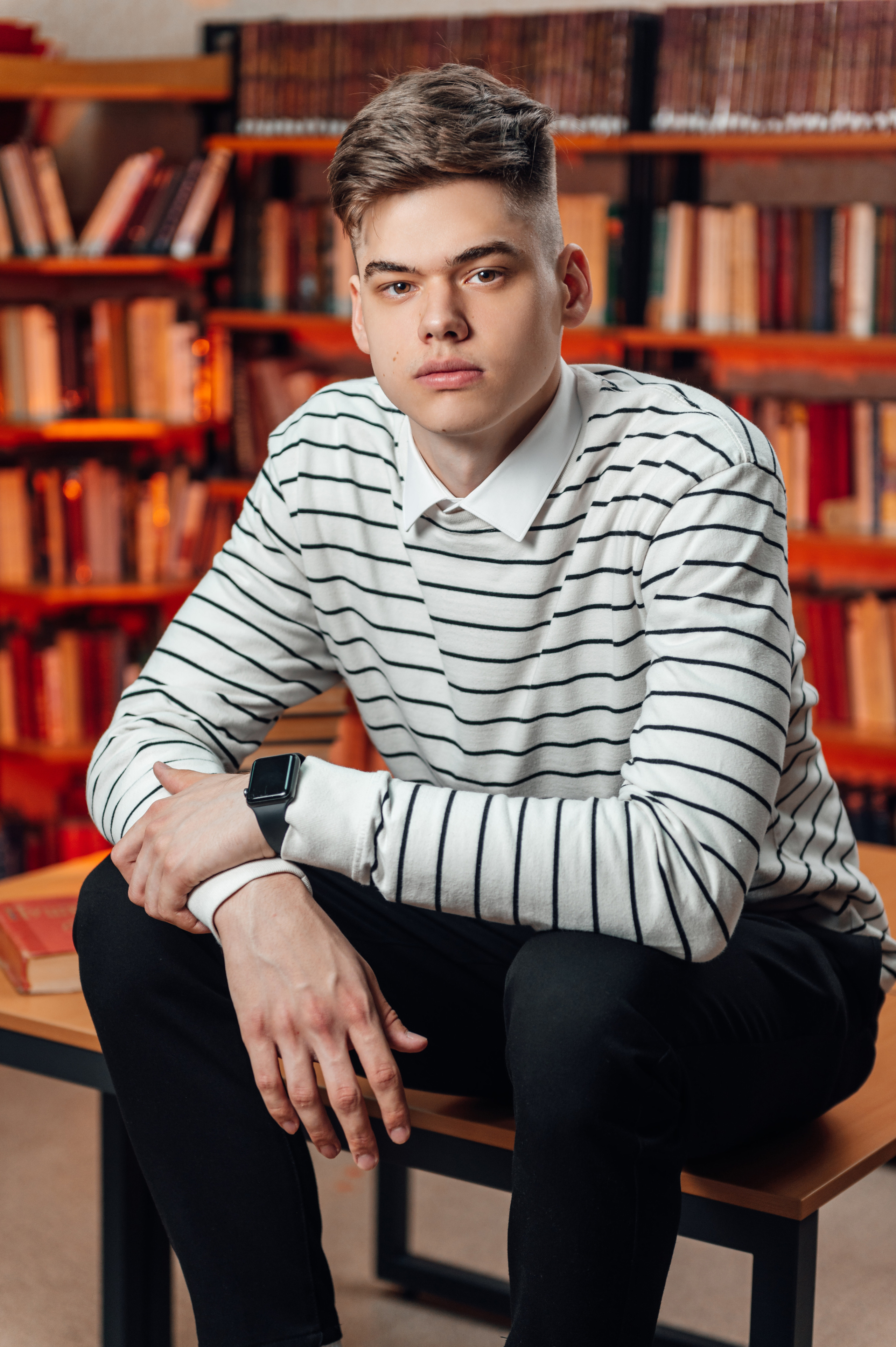 Красивый, школьный портрет. Портрет. Профессиональное фото.Профессиональный фотограф