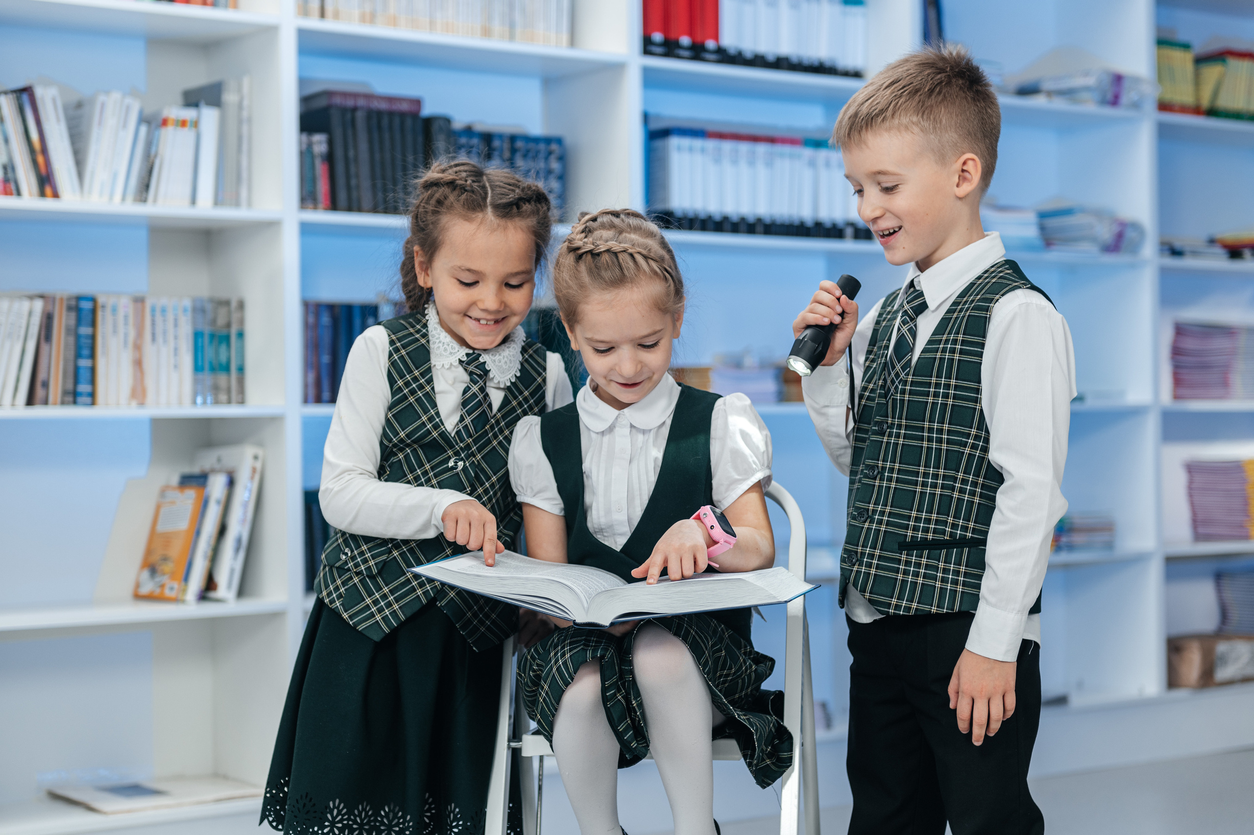 Начальная школа. Современные выпускные альбомы в Новосибирске