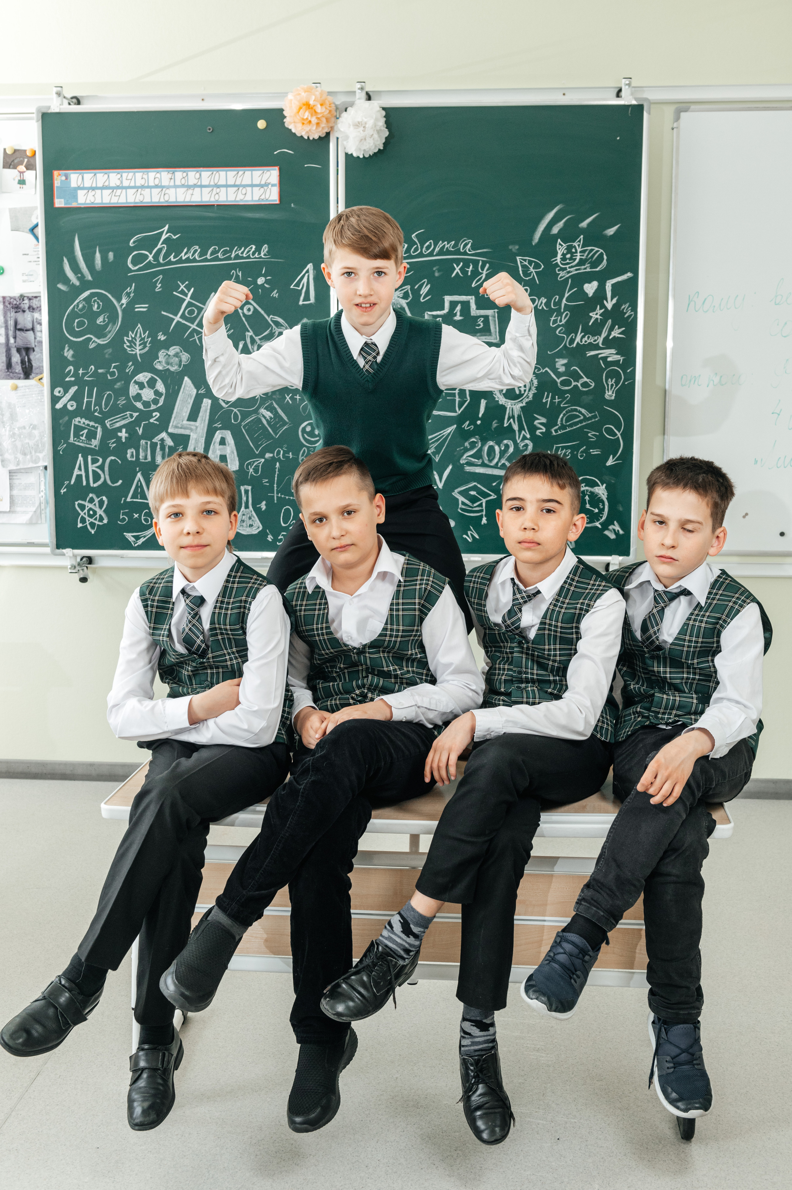 Начальная школа. Современные выпускные альбомы в Новосибирске