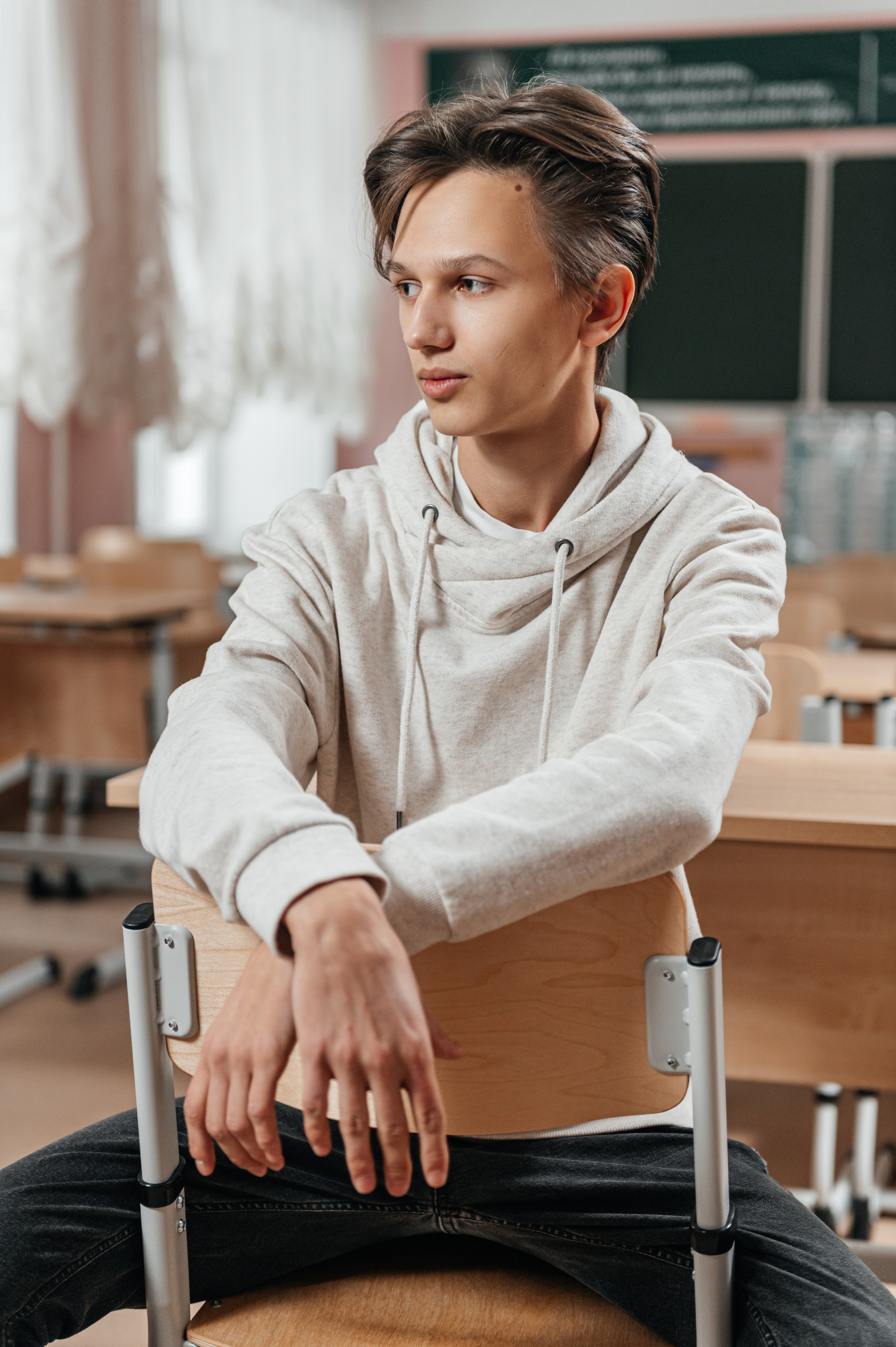 Красивый, школьный портрет. Портрет. Профессиональное фото.Профессиональный фотограф