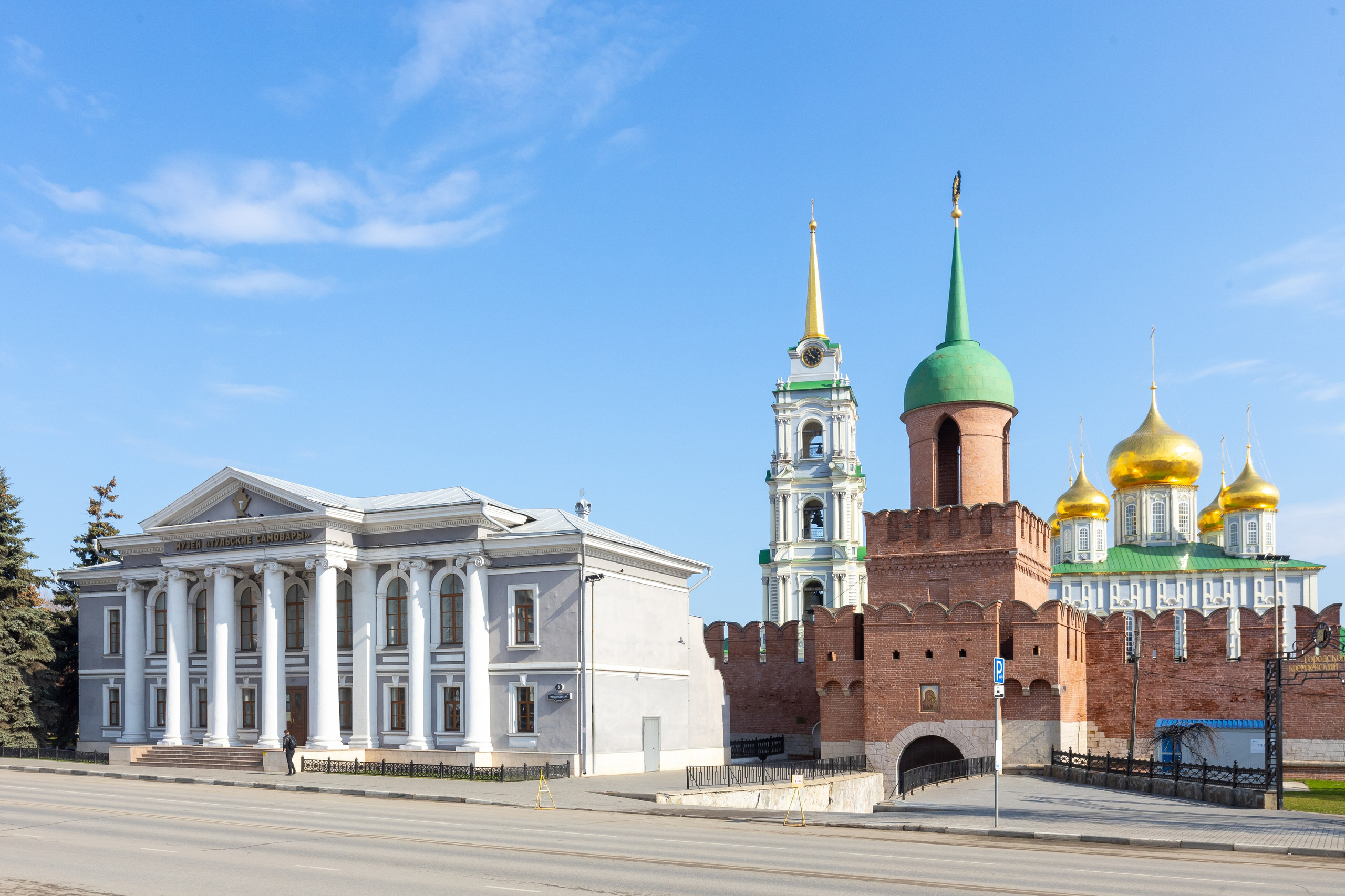 Площадь Ленина, Гостинный двор, Белый дом, Фонтаны, улица Советская. Фотограф в Туле Крупский АнДРей. Фотостудия «КАДР71» в Туле