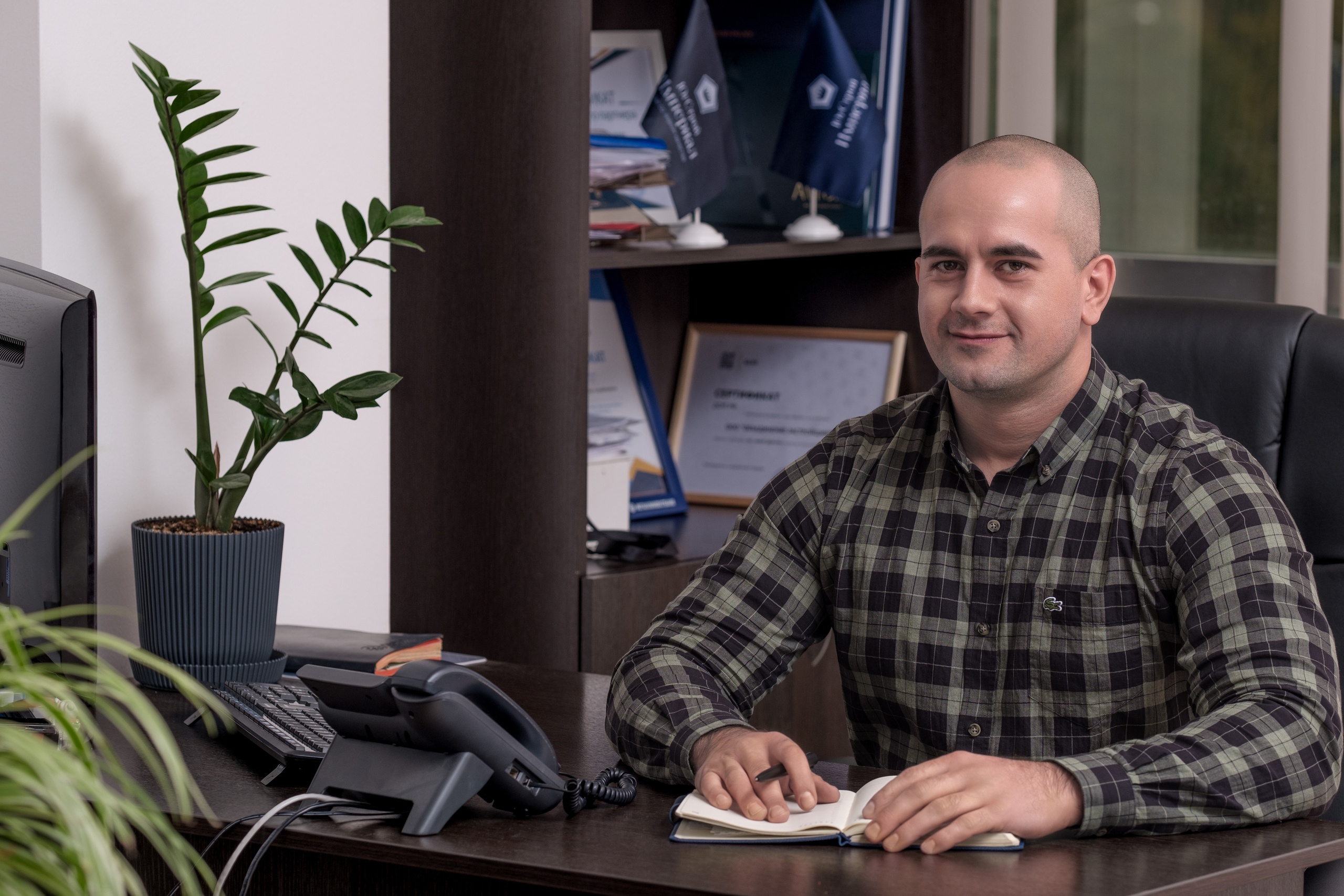 Бизнес портрет. Бизнес, мужской фотограф в Краснодаре | Аксёнов Алексей Владимирович