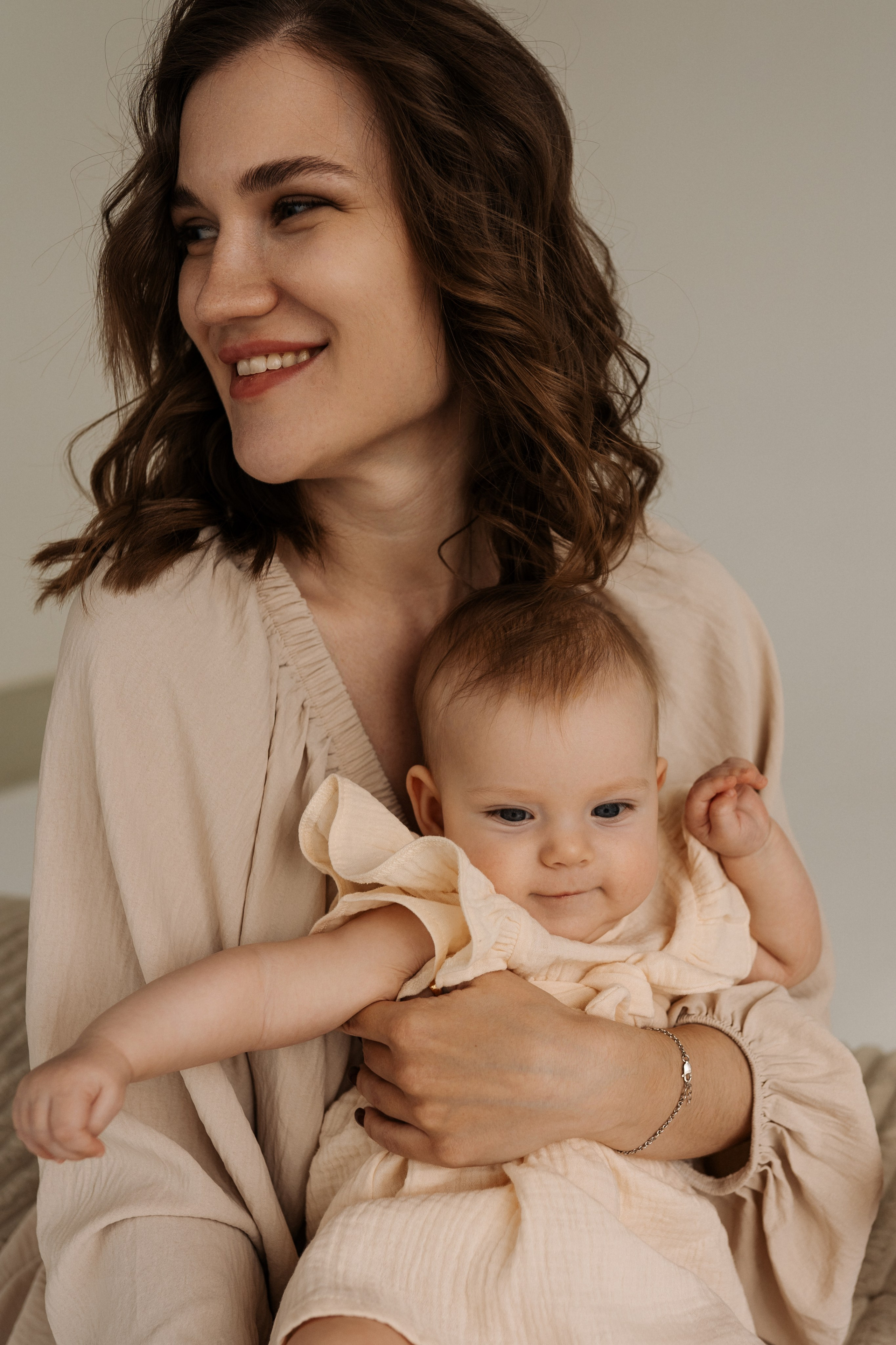 Семейная фотосессия в студии в Москве, семейный фотограф Анна Полушина. Свадебный фотограф в Москве Анна Полушина