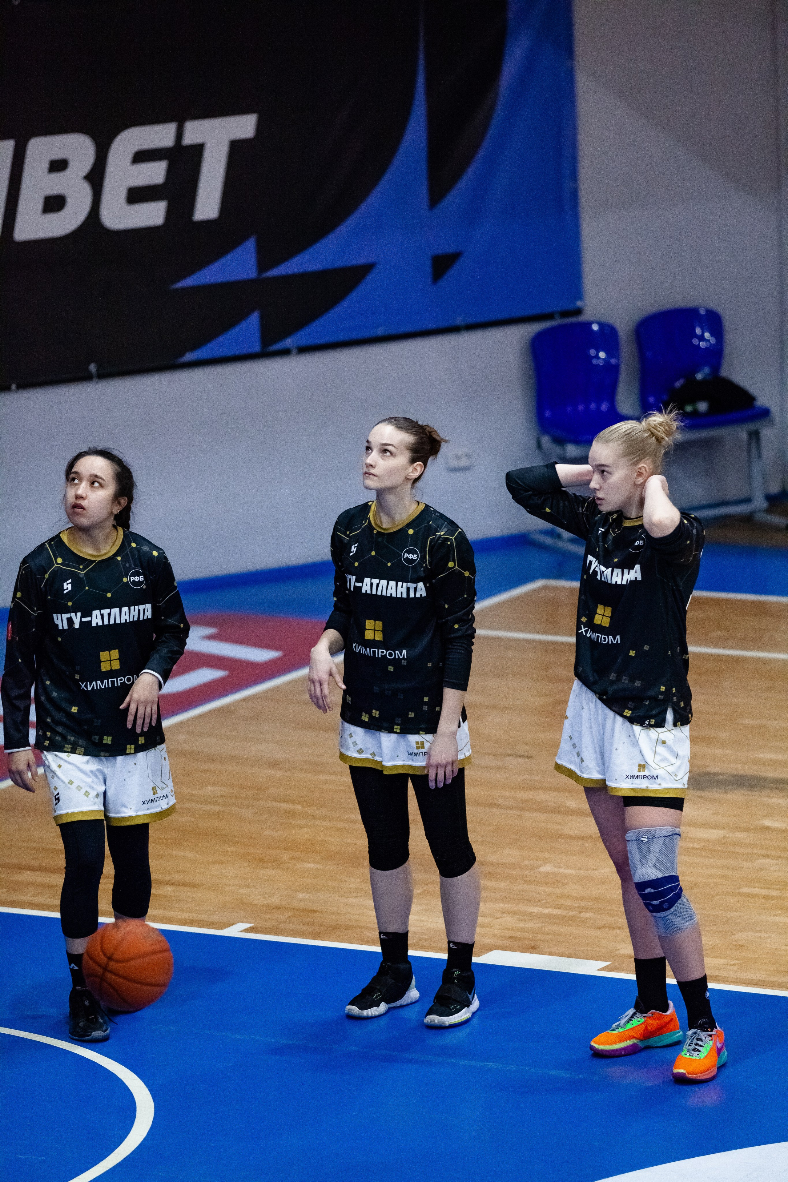 ЧГУ-Атланта — Славянка. Фотография