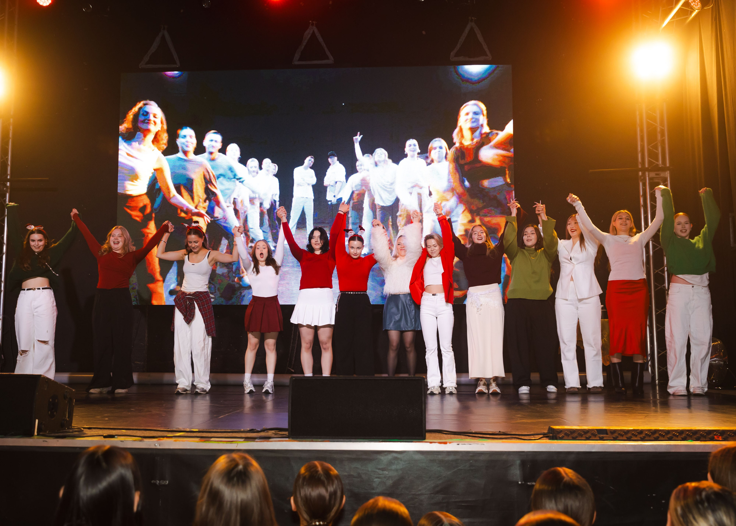 21.12.2025 Новогодняя Тусовка Non Stop. ФОТОГРАФ ВИНОГРАДОВА ДАРЬЯ