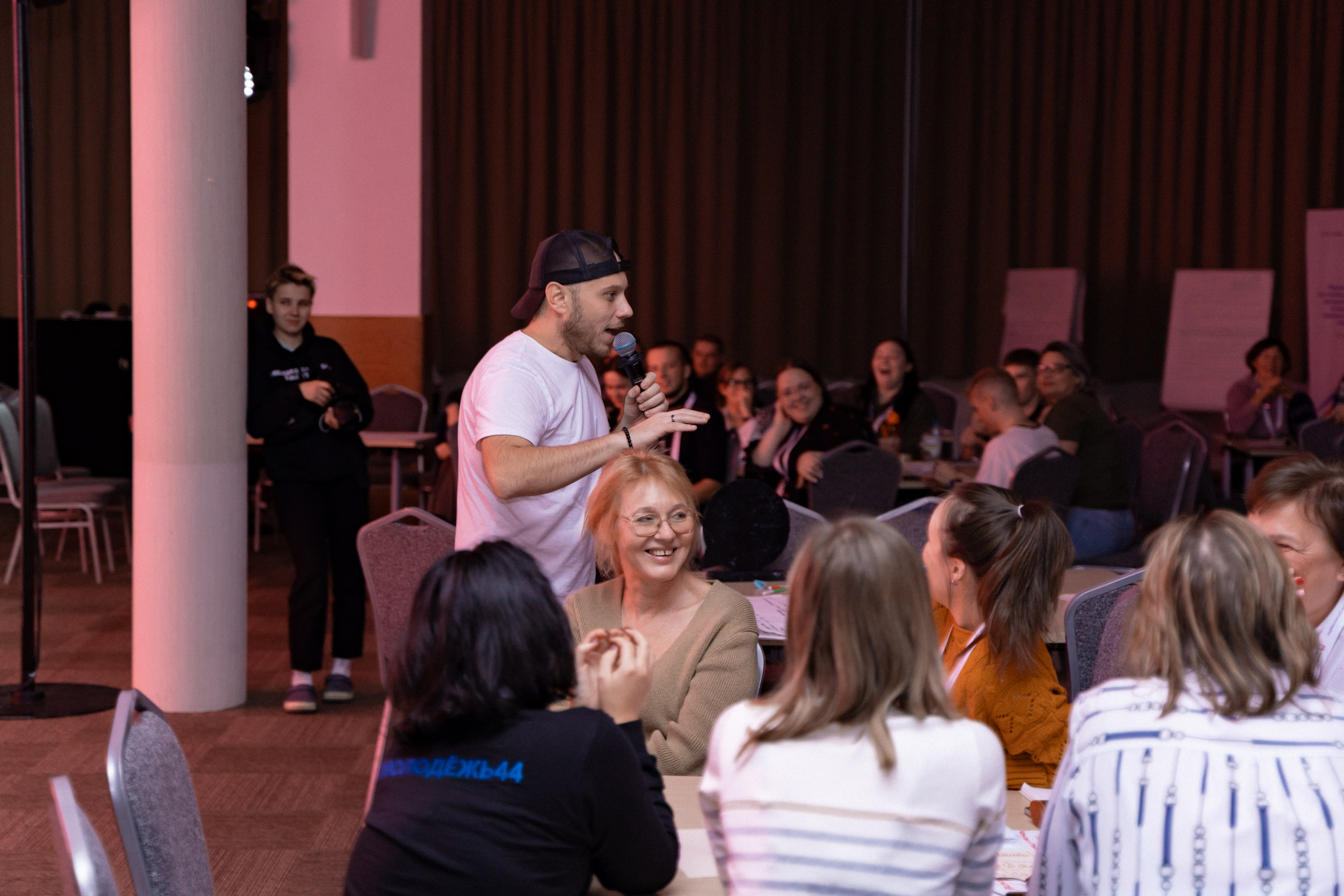 Окружной семинар в сфере профилактики от Росмолодежи в Амаксе 2024. Фотограф Надежда Погребняк | Рязань | Москва