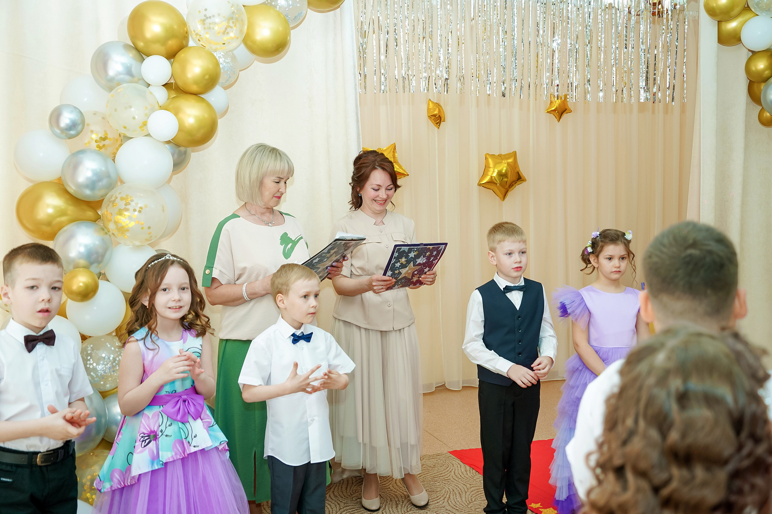 Фотосъемка видеосъёмка фотограф видеооператор новогодних утренников  в. Фотограф, видеооператор Нина Коршунова