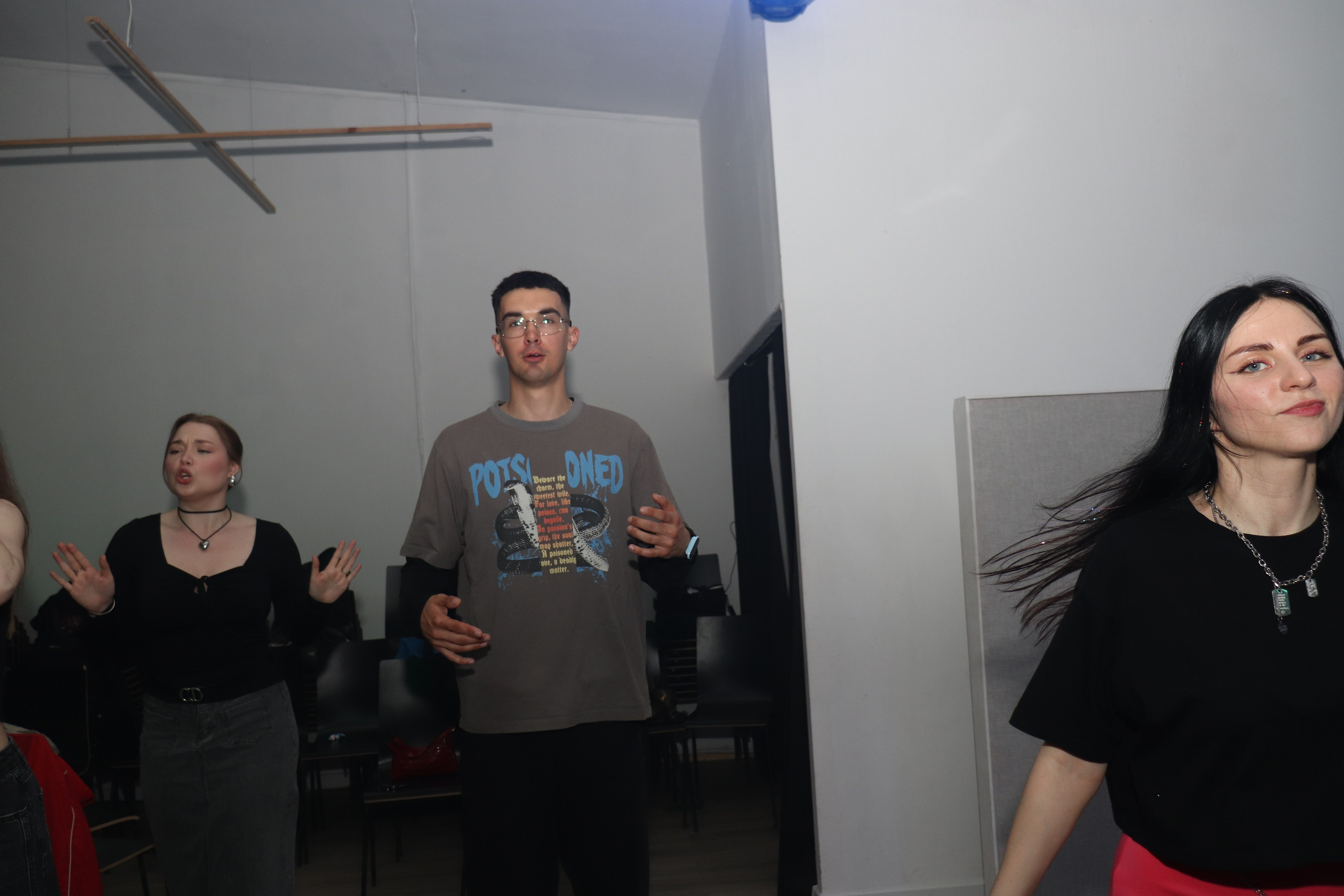 Дискотека 90х молодёжного «клуба 52». Ивентный фотограф в Санкт-Петербурге Олег Комков