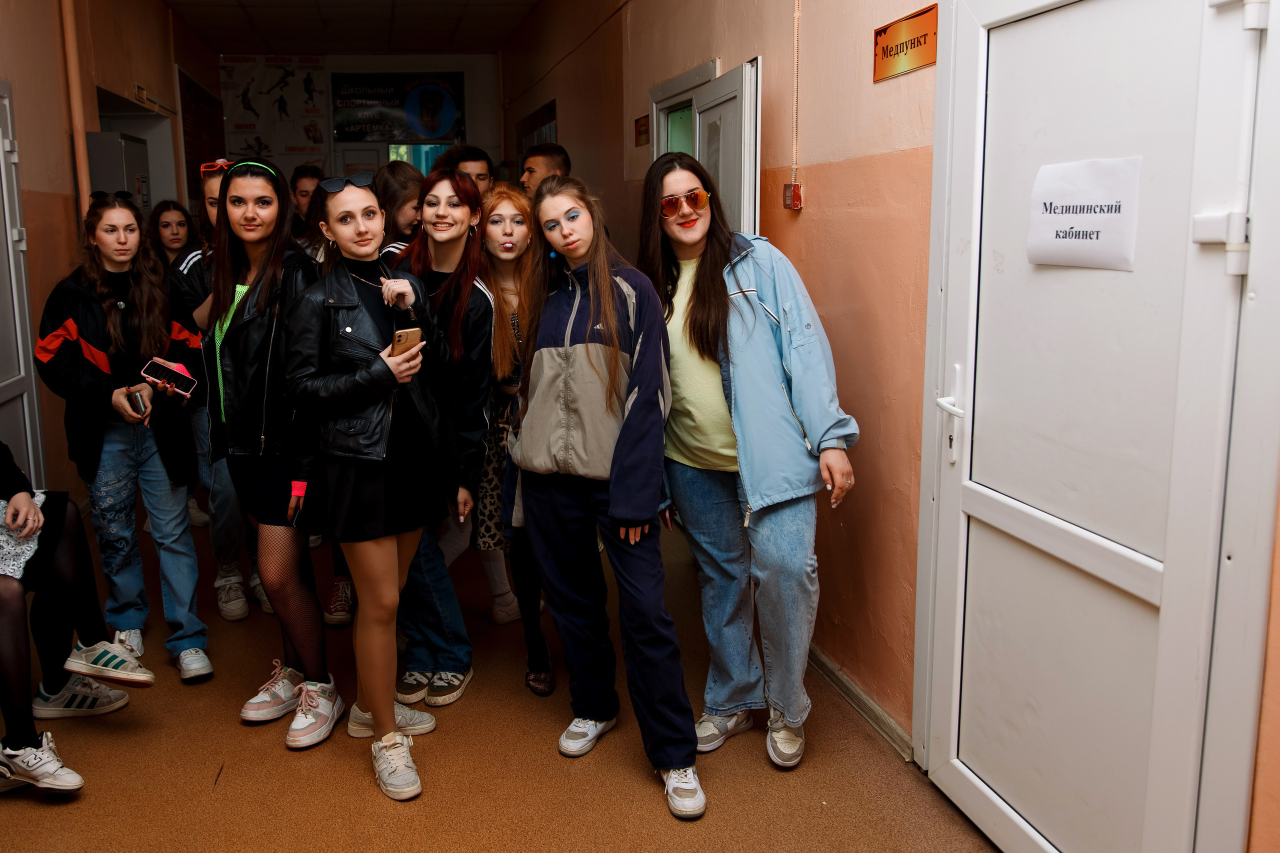 11 класс день не послушания в школе. Фотограф Любовь Корниенко, Примоский край