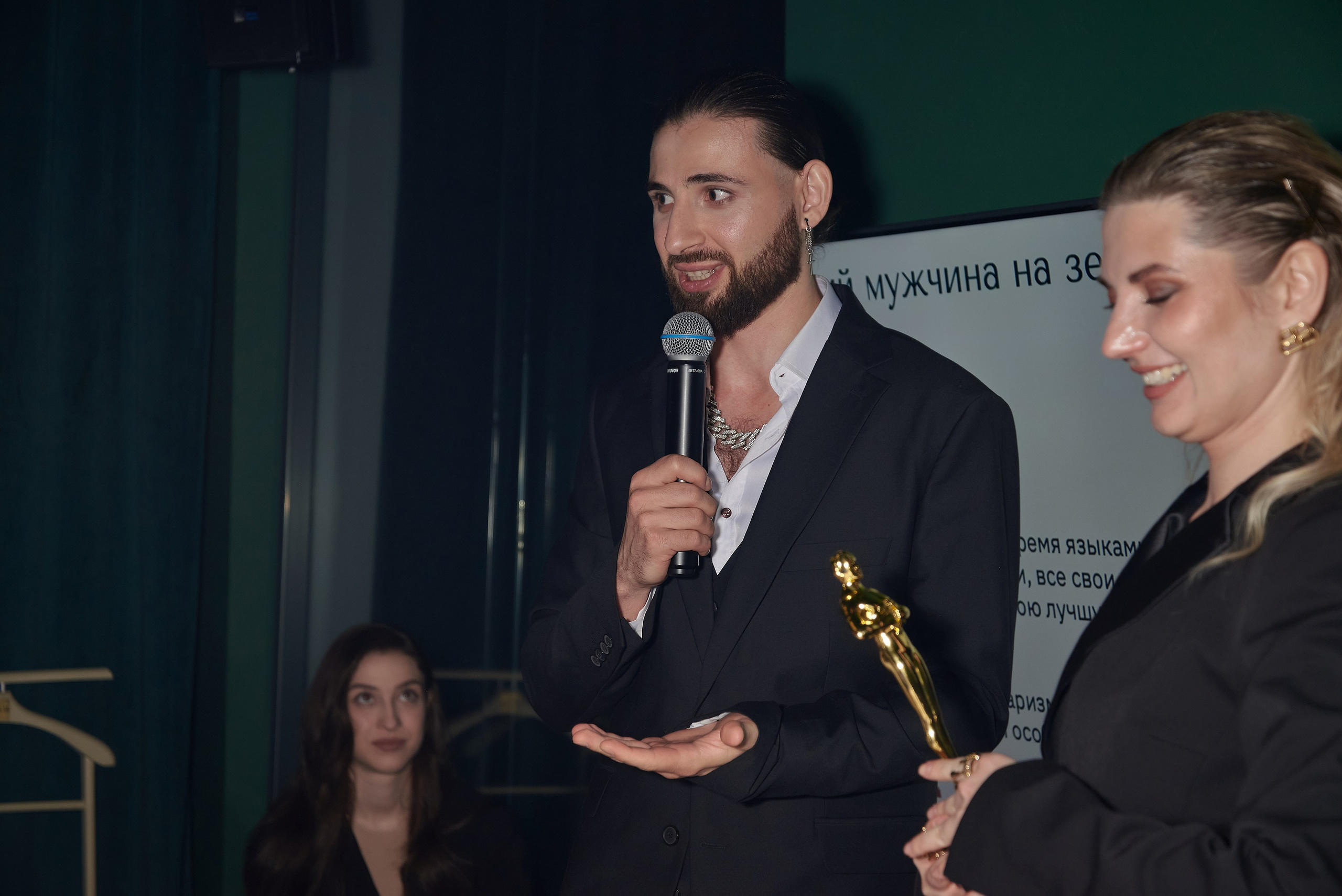 День рождения Светланы Пинигиной в караоке Divas. Наталия Дианова — фотограф для брендов и экспертов в Москве