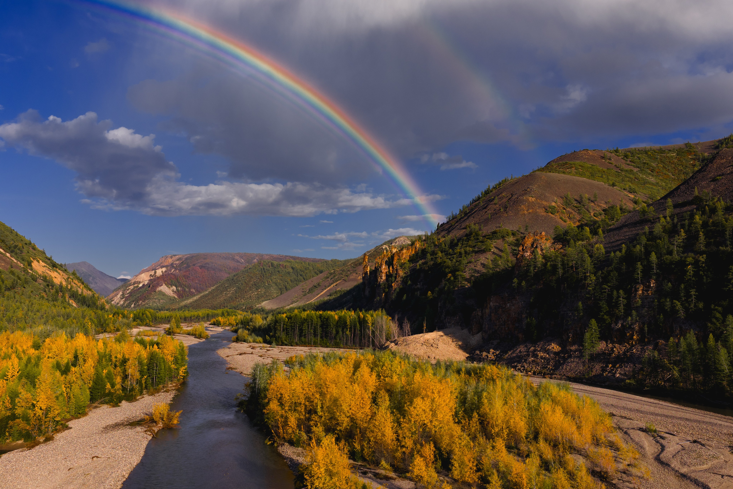 Неизвестная Колыма: Хетинские столбы и Эликчанские озера