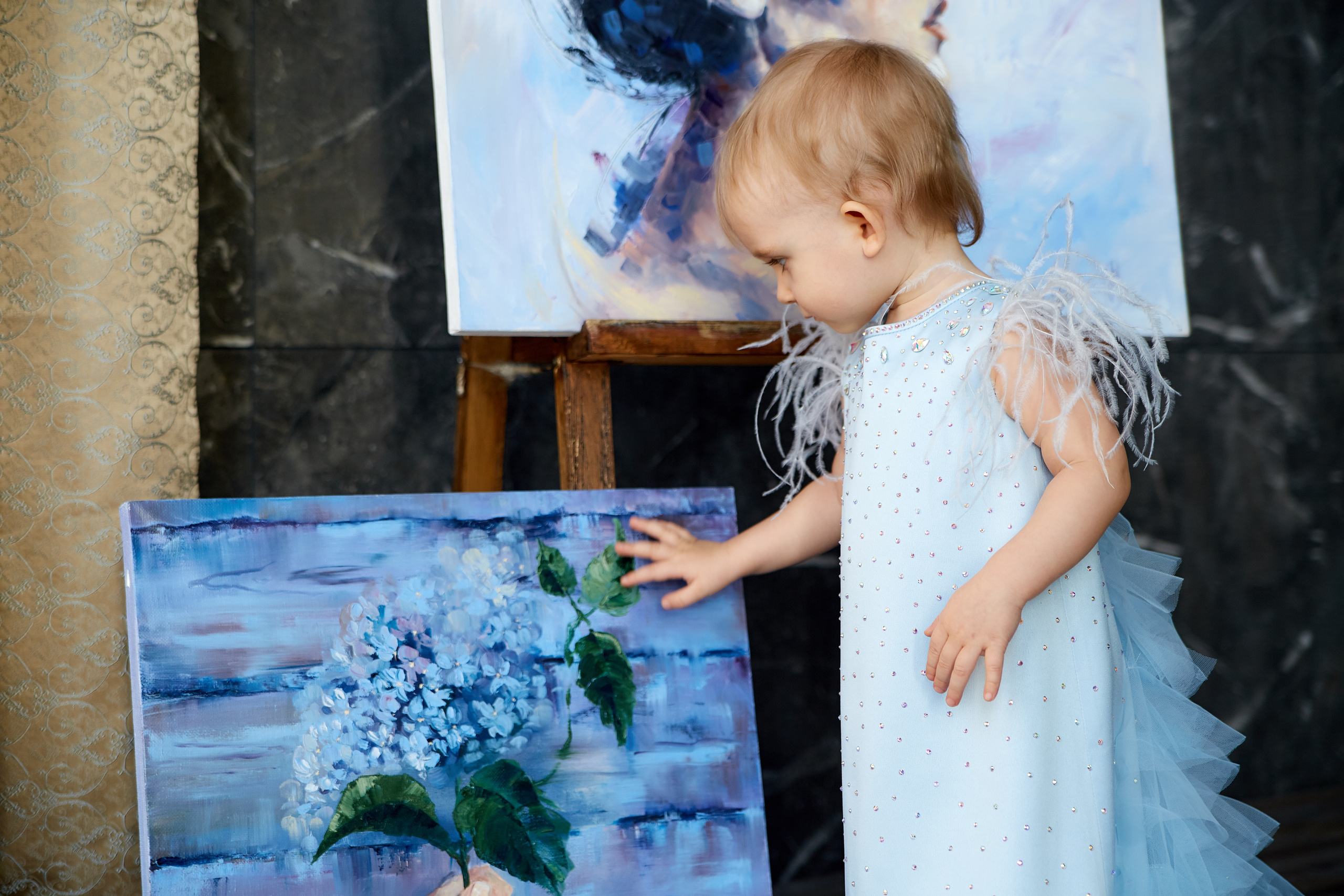 Маленькая Августина и ее новое платье. Профессиональный фотограф Светлана Писарева