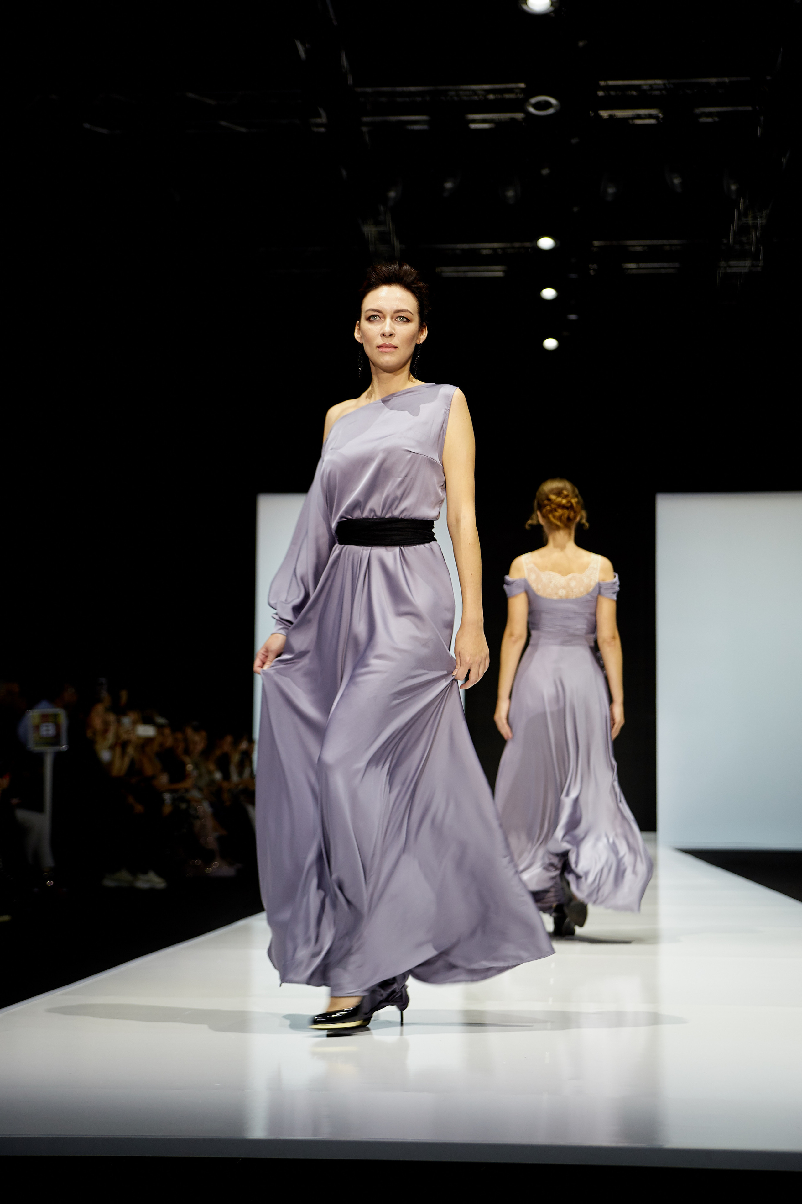 MFW 2019 oct (Moscow Fashion Week) Неделя Моды в Москве. Профессиональный фотограф Светлана Писарева