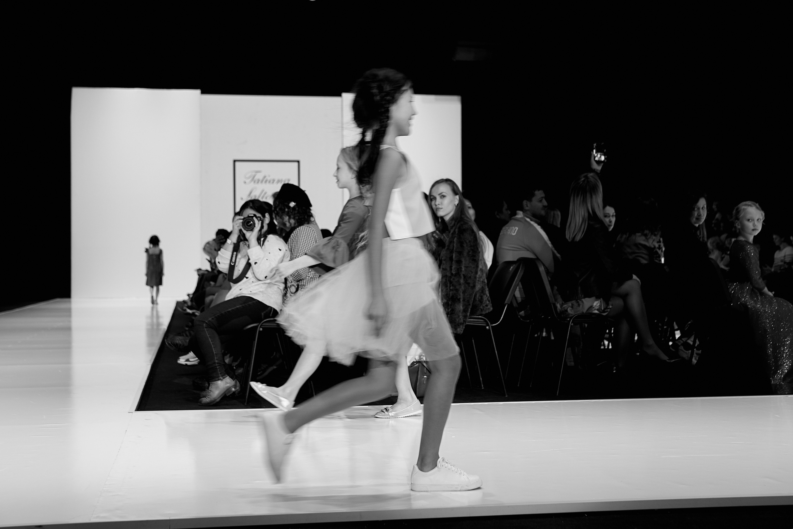 MFW 2019 oct (Moscow Fashion Week) Неделя Моды в Москве. Профессиональный фотограф Светлана Писарева