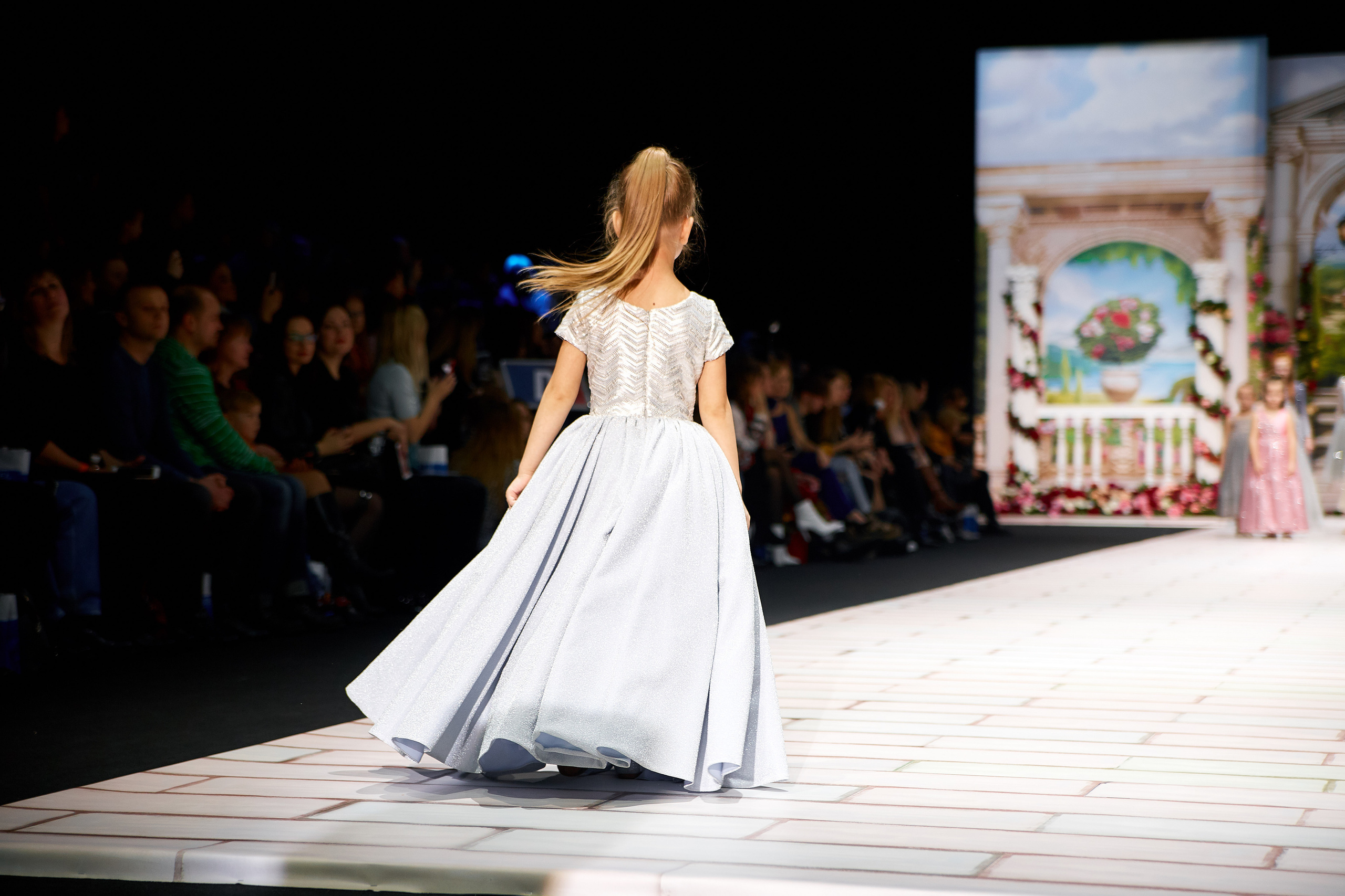 MFW 2019 march (Moscow Fashion Week) Неделя Моды в Москве. Профессиональный фотограф Светлана Писарева