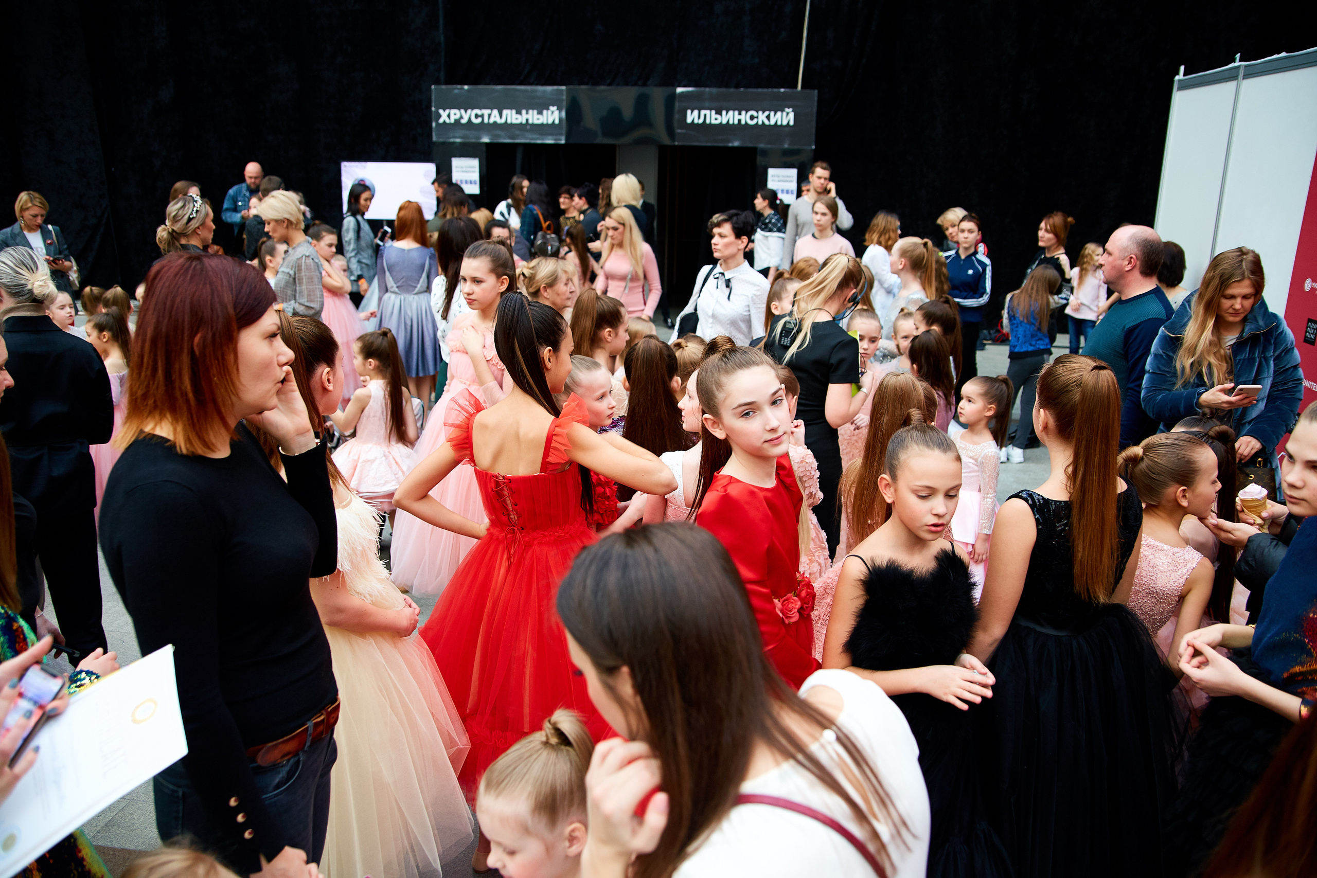 MFW 2019 march (Moscow Fashion Week) Неделя Моды в Москве. Профессиональный фотограф Светлана Писарева