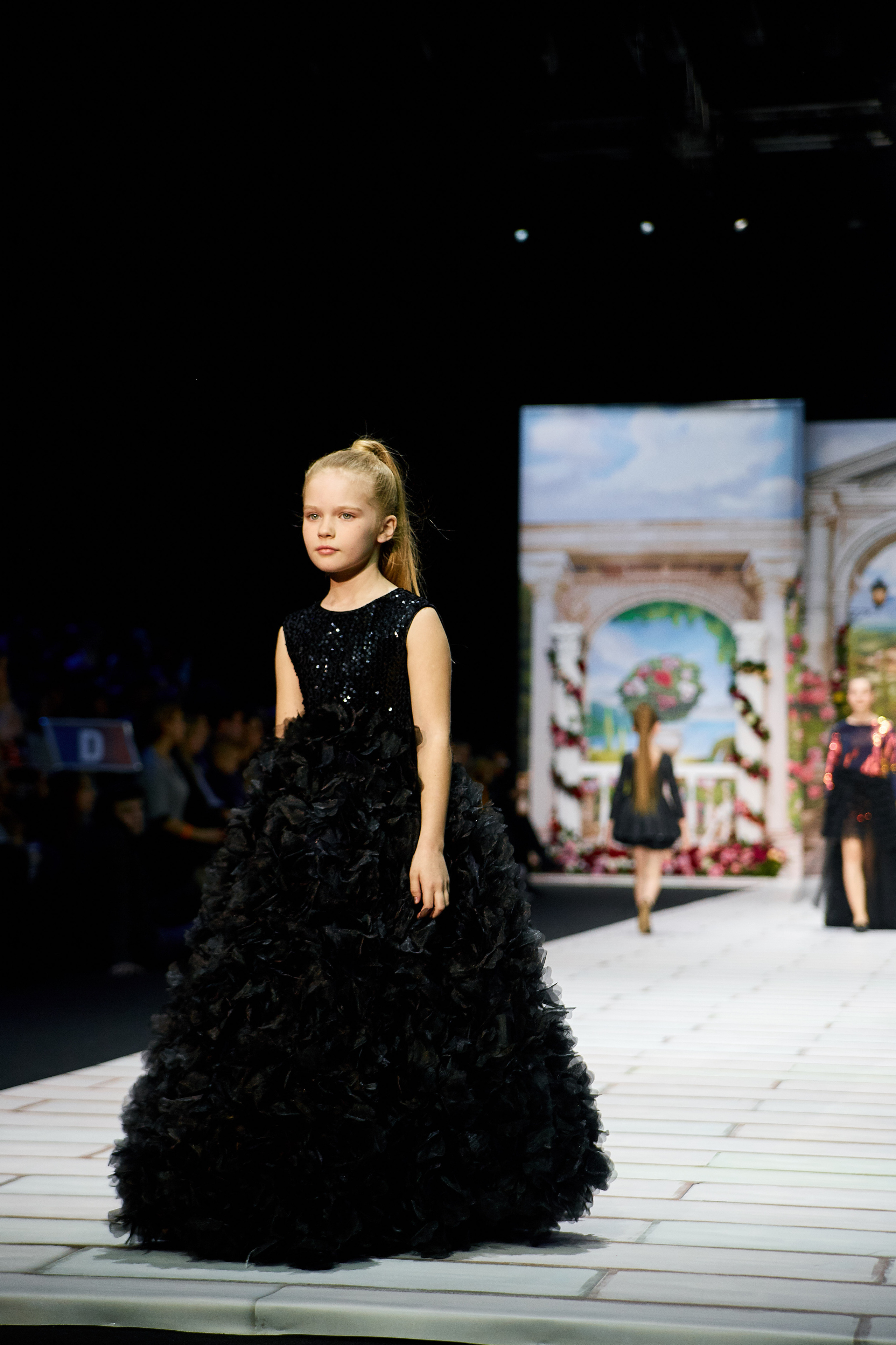 MFW 2019 march (Moscow Fashion Week) Неделя Моды в Москве. Профессиональный фотограф Светлана Писарева