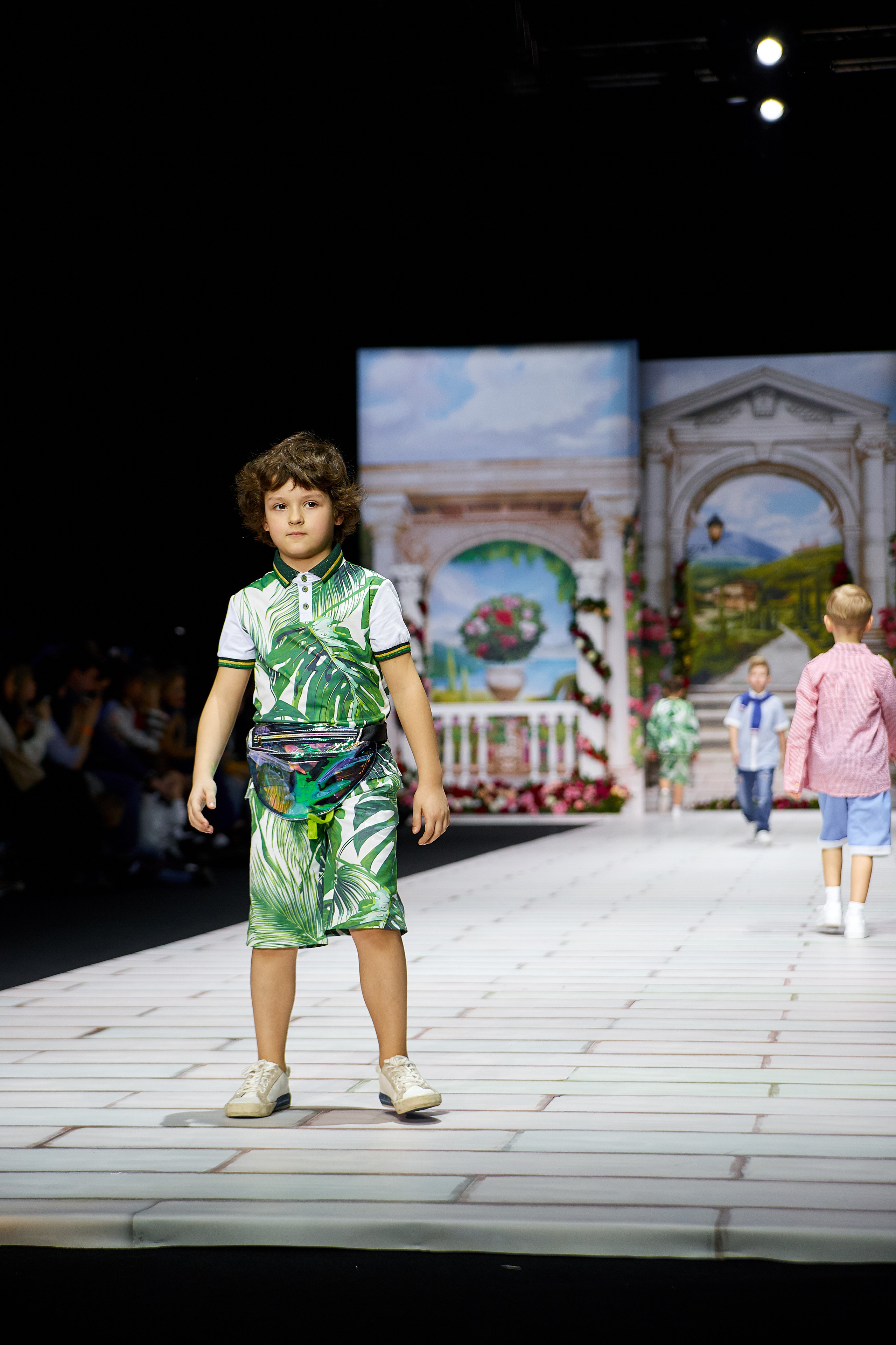 MFW 2019 march (Moscow Fashion Week) Неделя Моды в Москве. Профессиональный фотограф Светлана Писарева