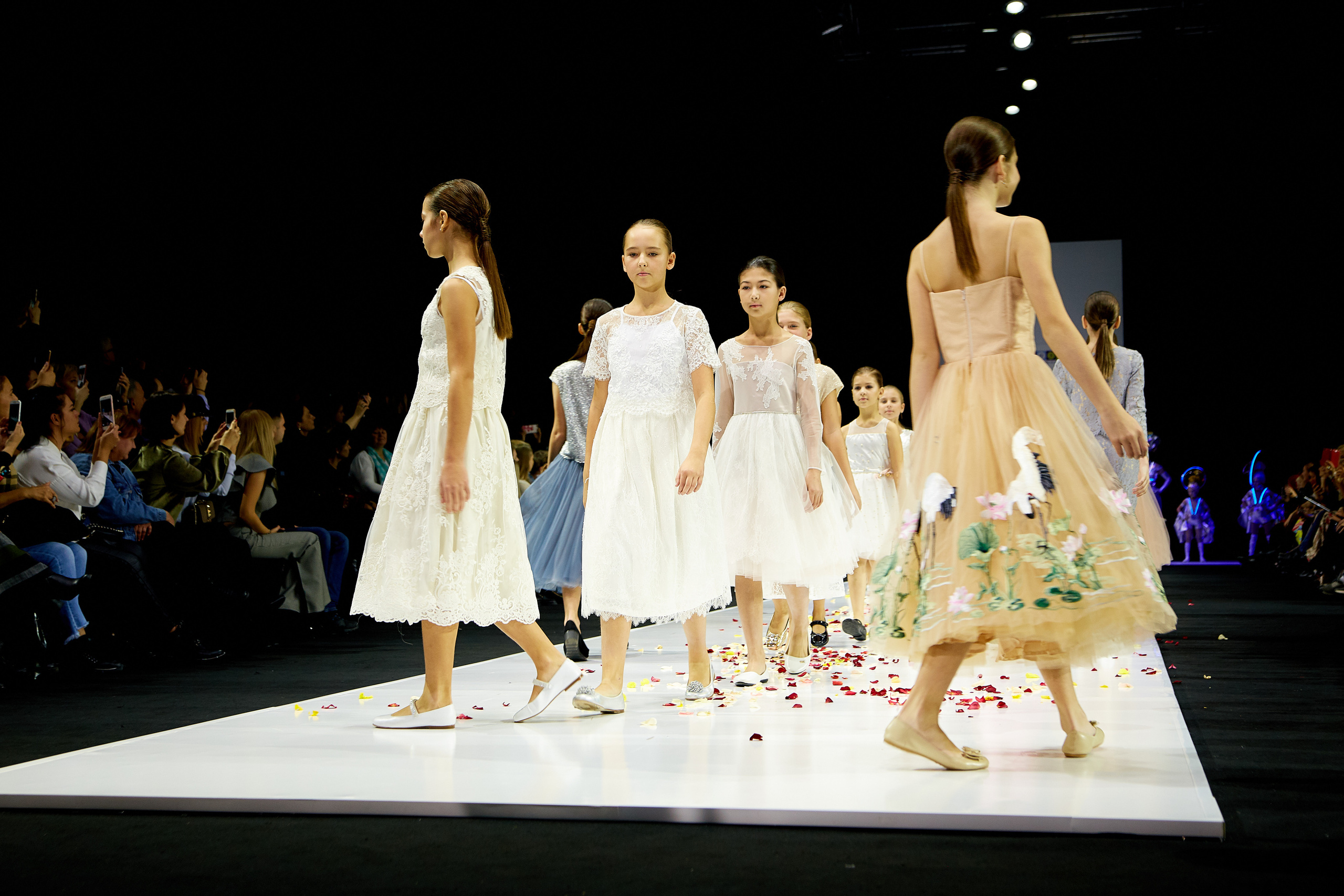 MFW 2018 oct (Moscow Fashion Week) Неделя Моды в Москве. Профессиональный фотограф Светлана Писарева