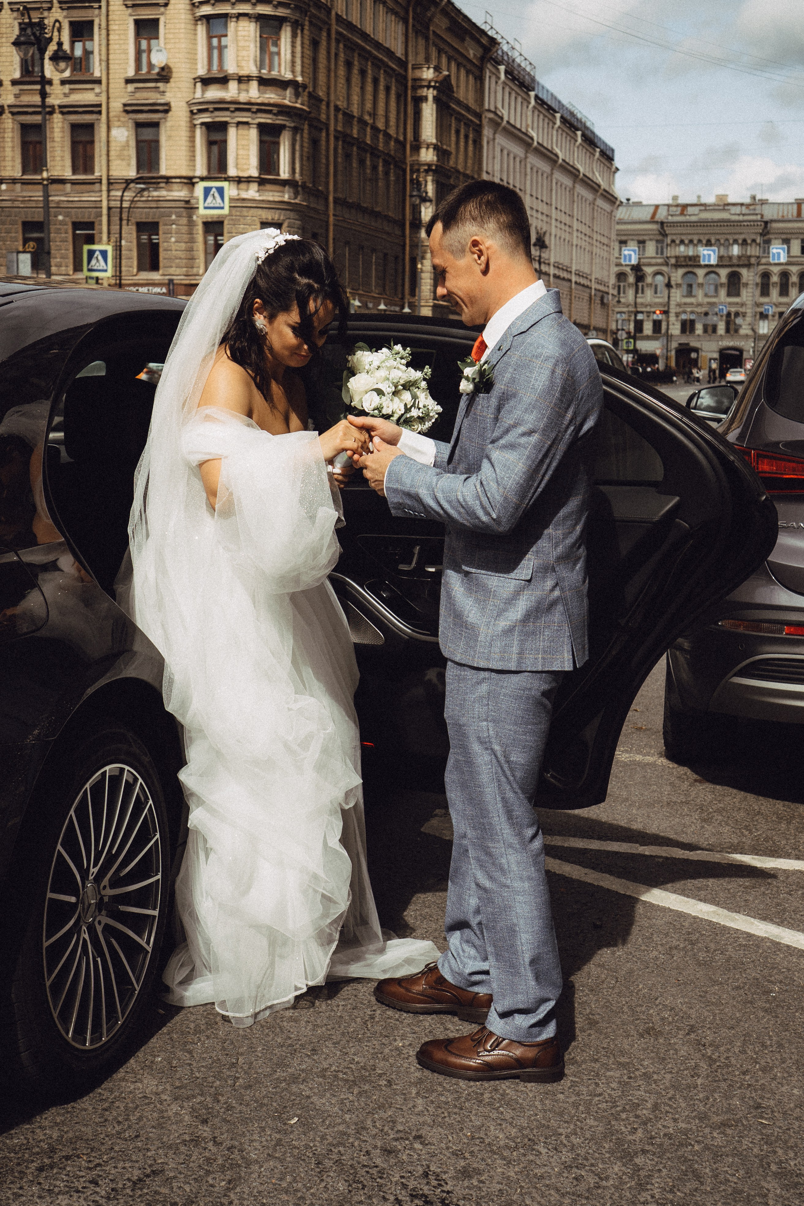 СВАДЕБНАЯ ПРОГУЛКА РЕСТОРАН МЫ ЖЕ НА ТЫ И ФОТОСЕССИИЯ С АВТОМОБИЛЕМ. Профессиональный фотограф, Санкт-Петербург — Виктория Богомолова