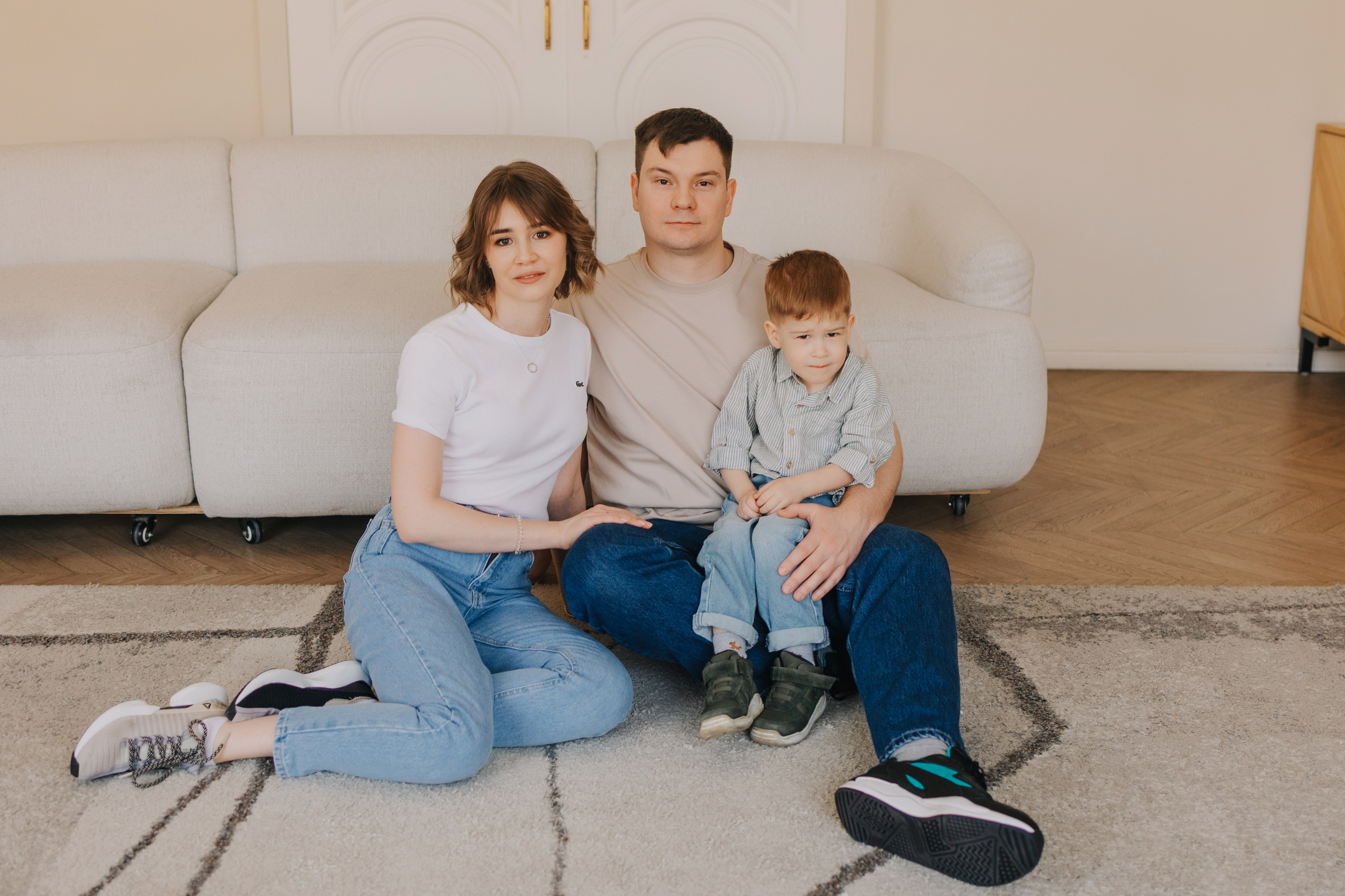 Большая семья. Домашняя фотосессия