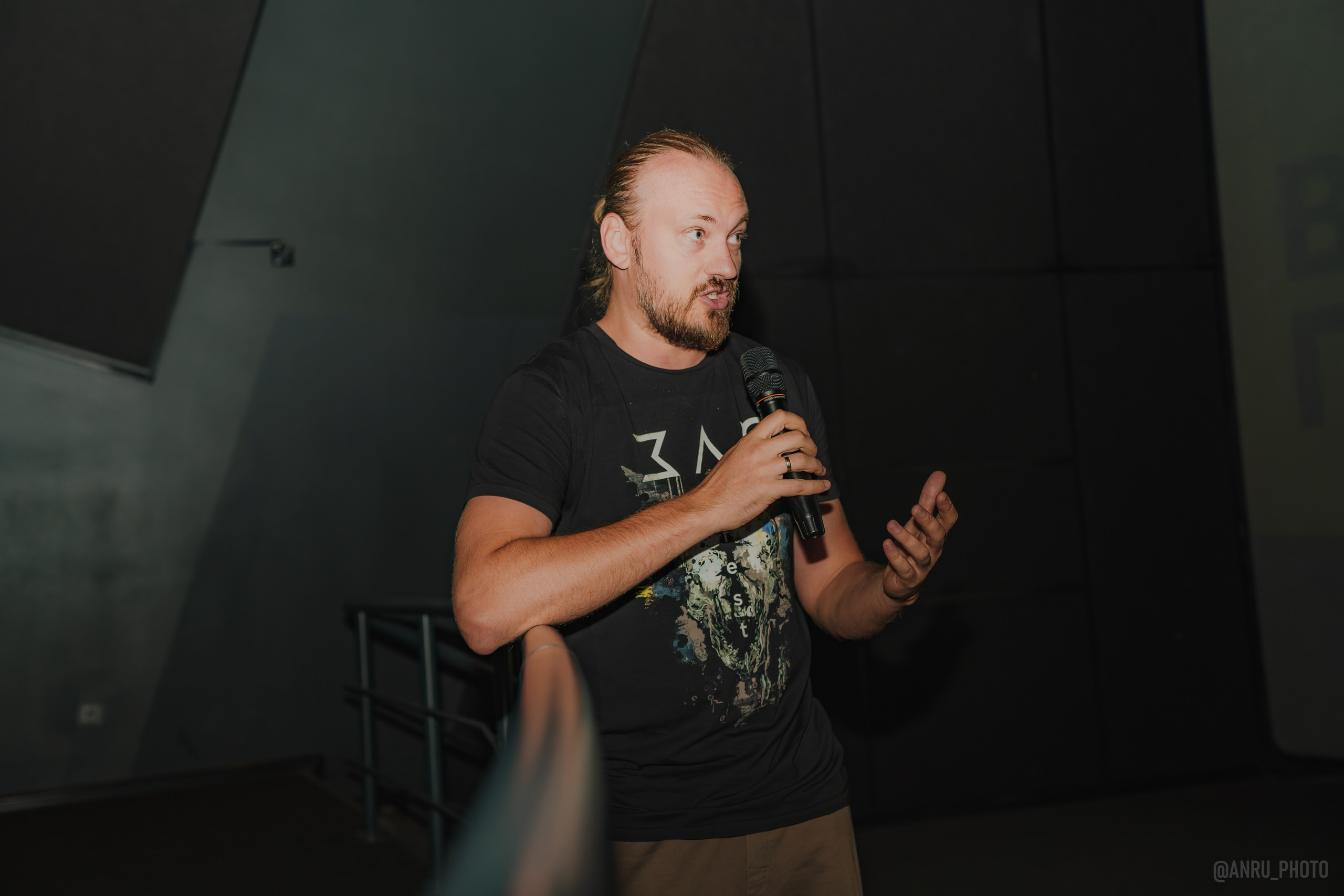 Предпоказ «Выход 8». Репортажный фотограф Анастасия Рубцова