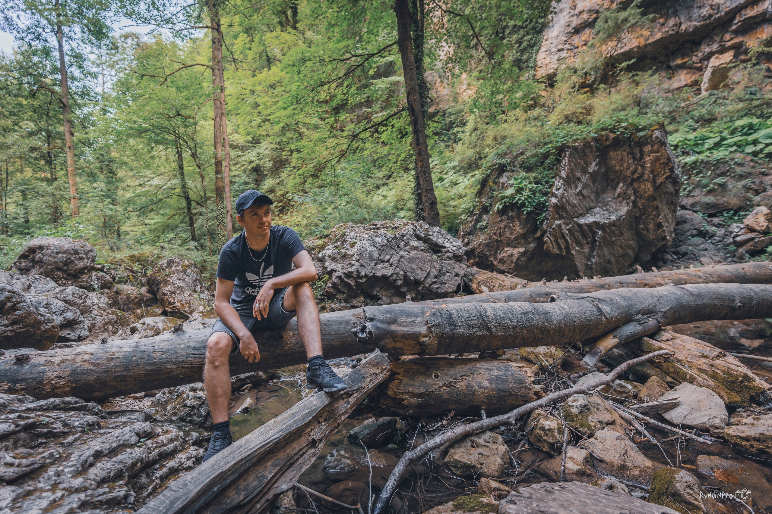 Поход на Орлиную полку + Университетский водопад с командой Мадьяр 15.08.24. Репортажный фотограф в Краснодаре Рындин Дмитрий