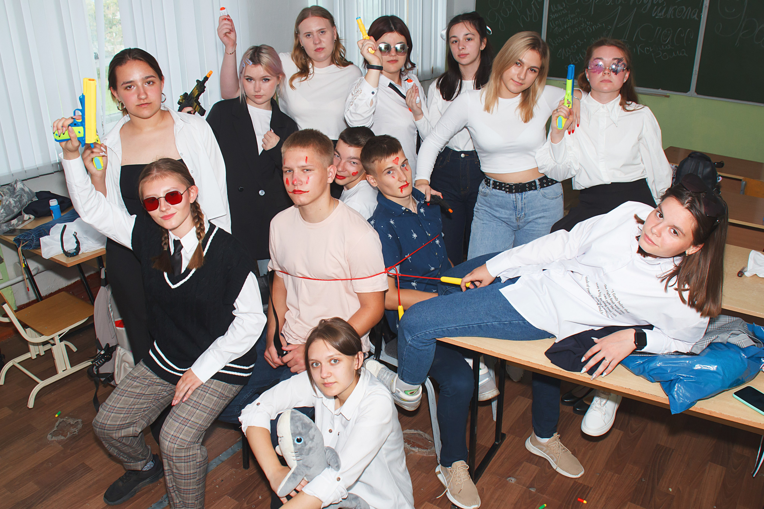 Выпускной альбом 2023. Фотограф и видеограф в Омск/Москва Сащенко Лера