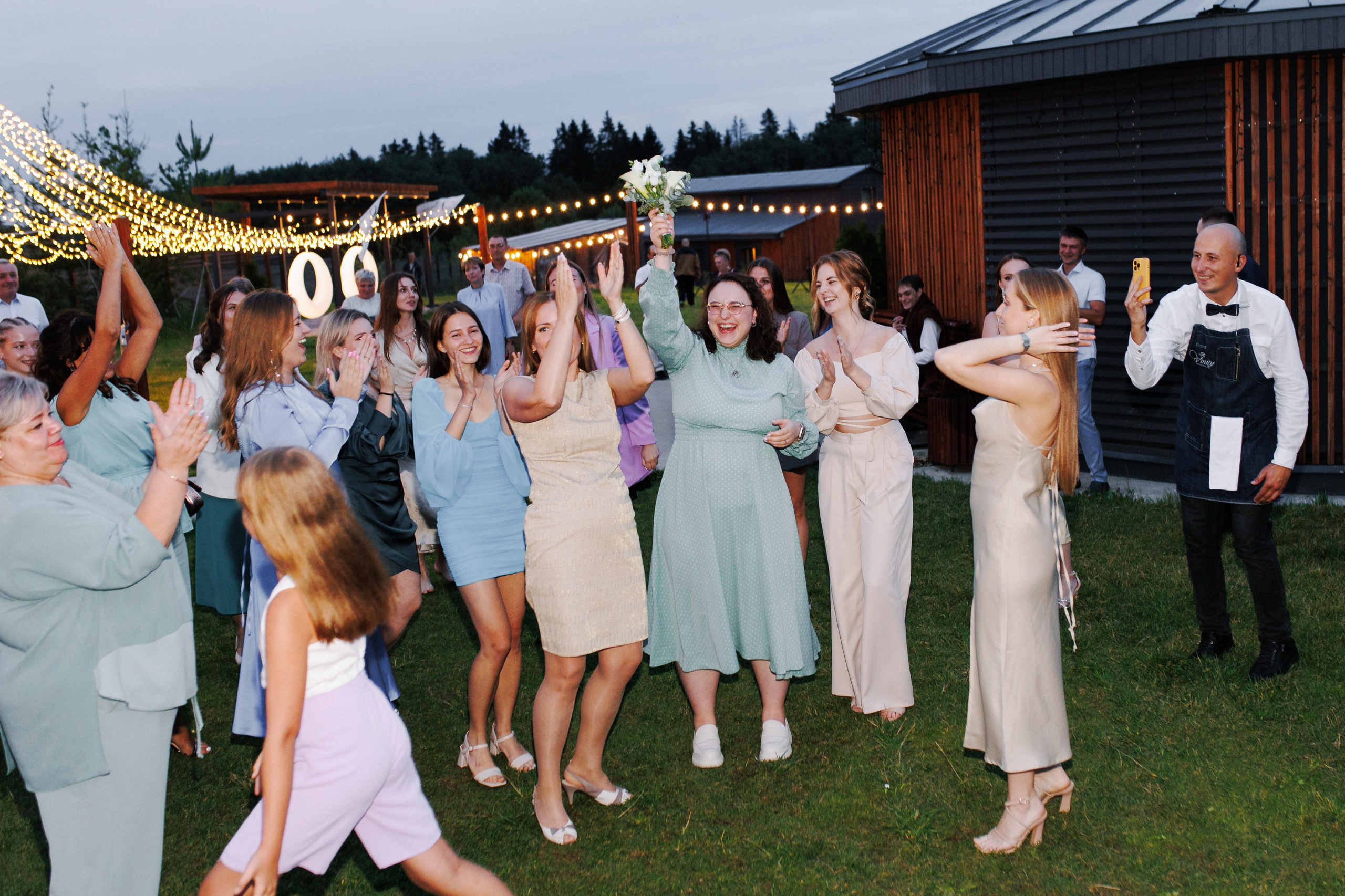 Свадебная фотосессия и банкетная часть в усадьбе СПБ. Свадебный фотограф СПБ