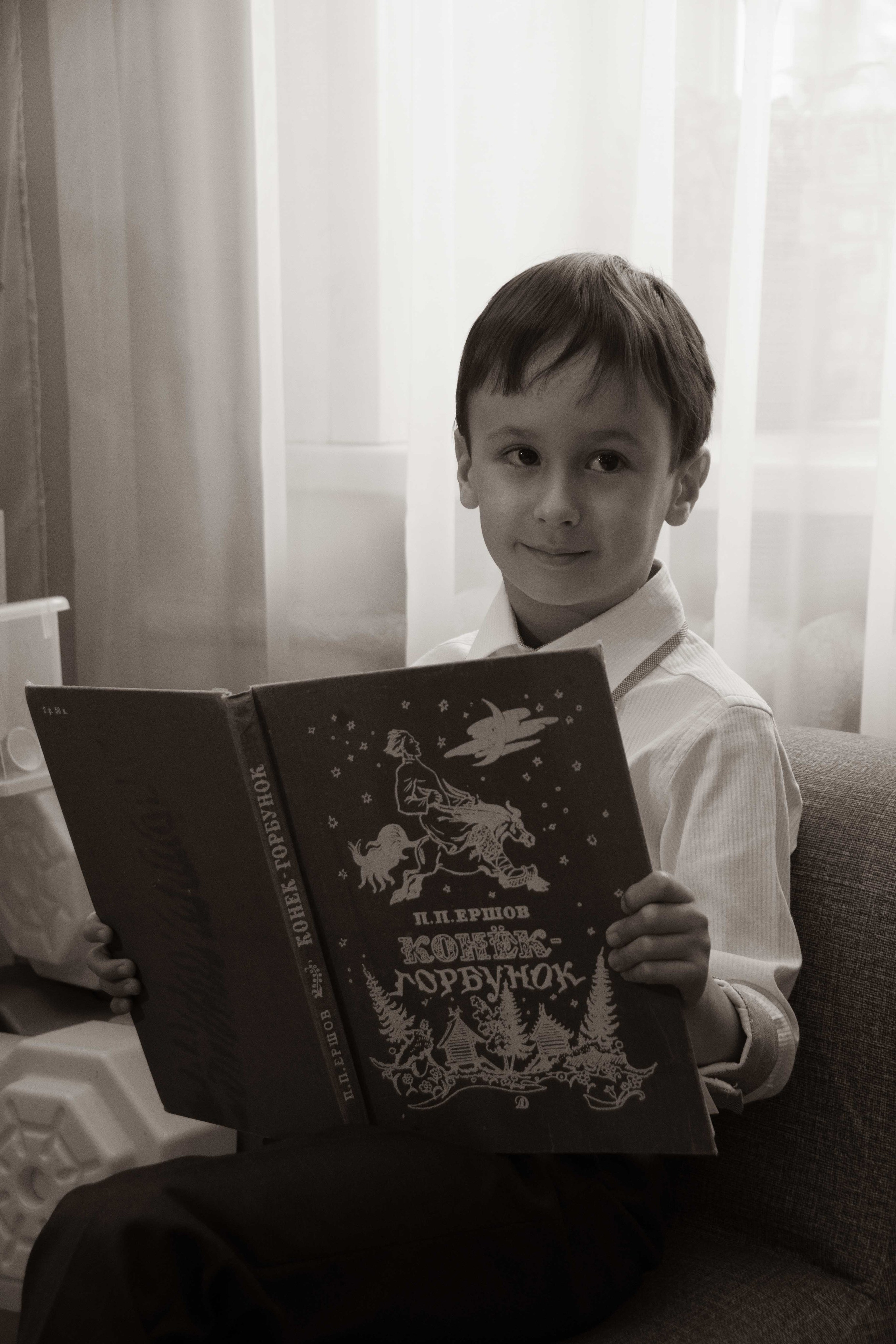 2023 г. Портреты выпускников. Репортажный и детский фотограф в Новосибирске