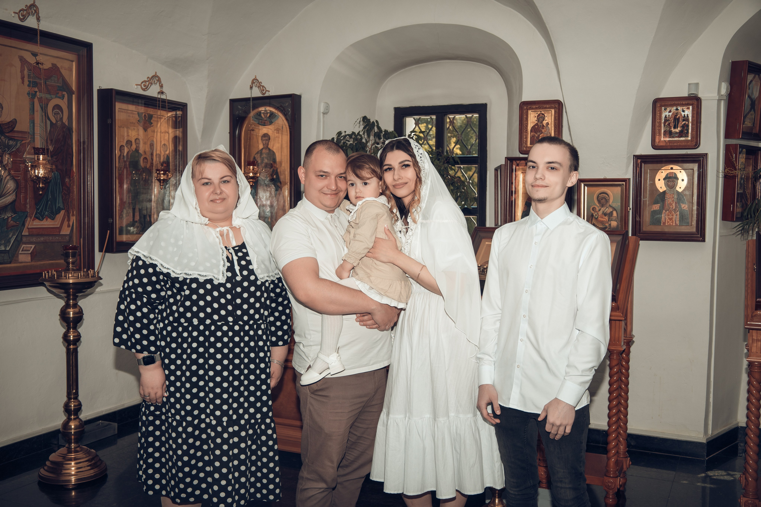 Таинство Крещения Киры. Благовещенская церковь. Семейный фотограф в Рязани и Рязанской области