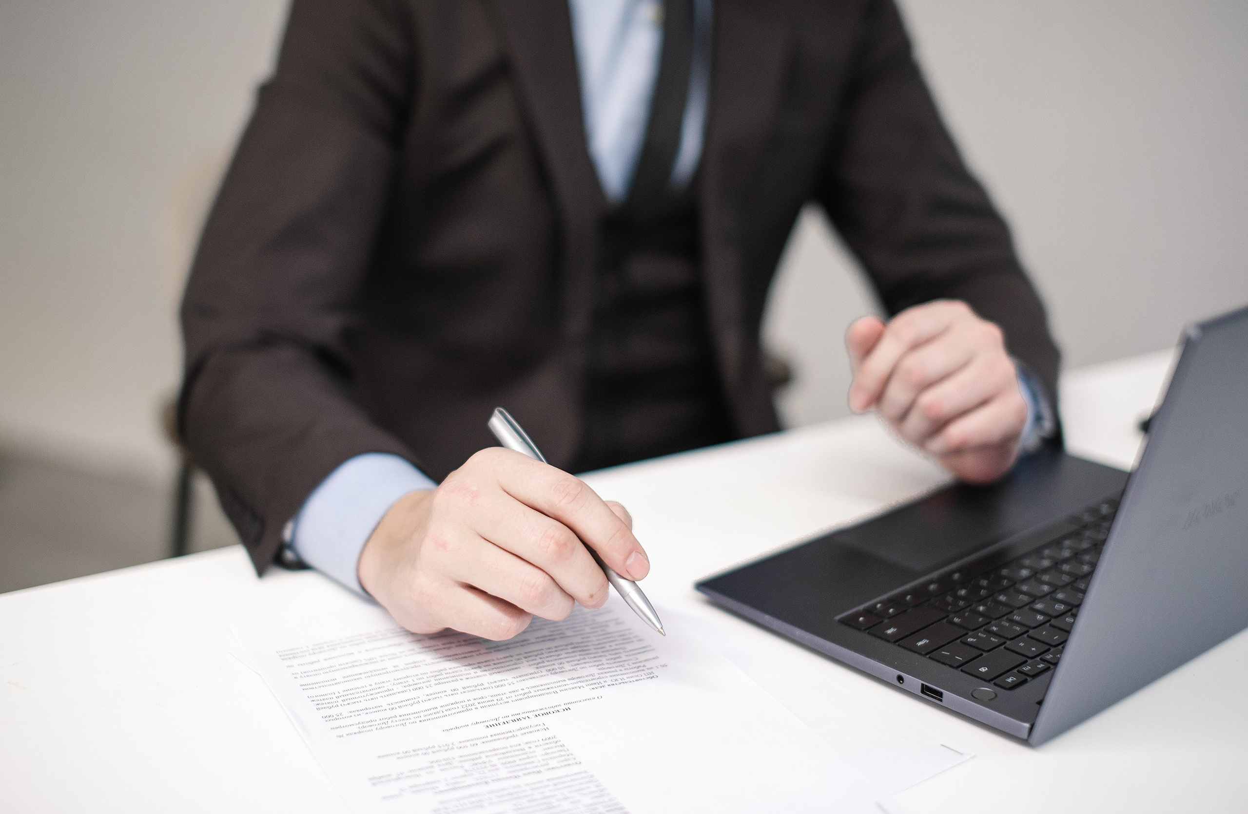 Деловой портрет Кирилл. Портретный и свадебный фотограф в Санкт-Петербурге