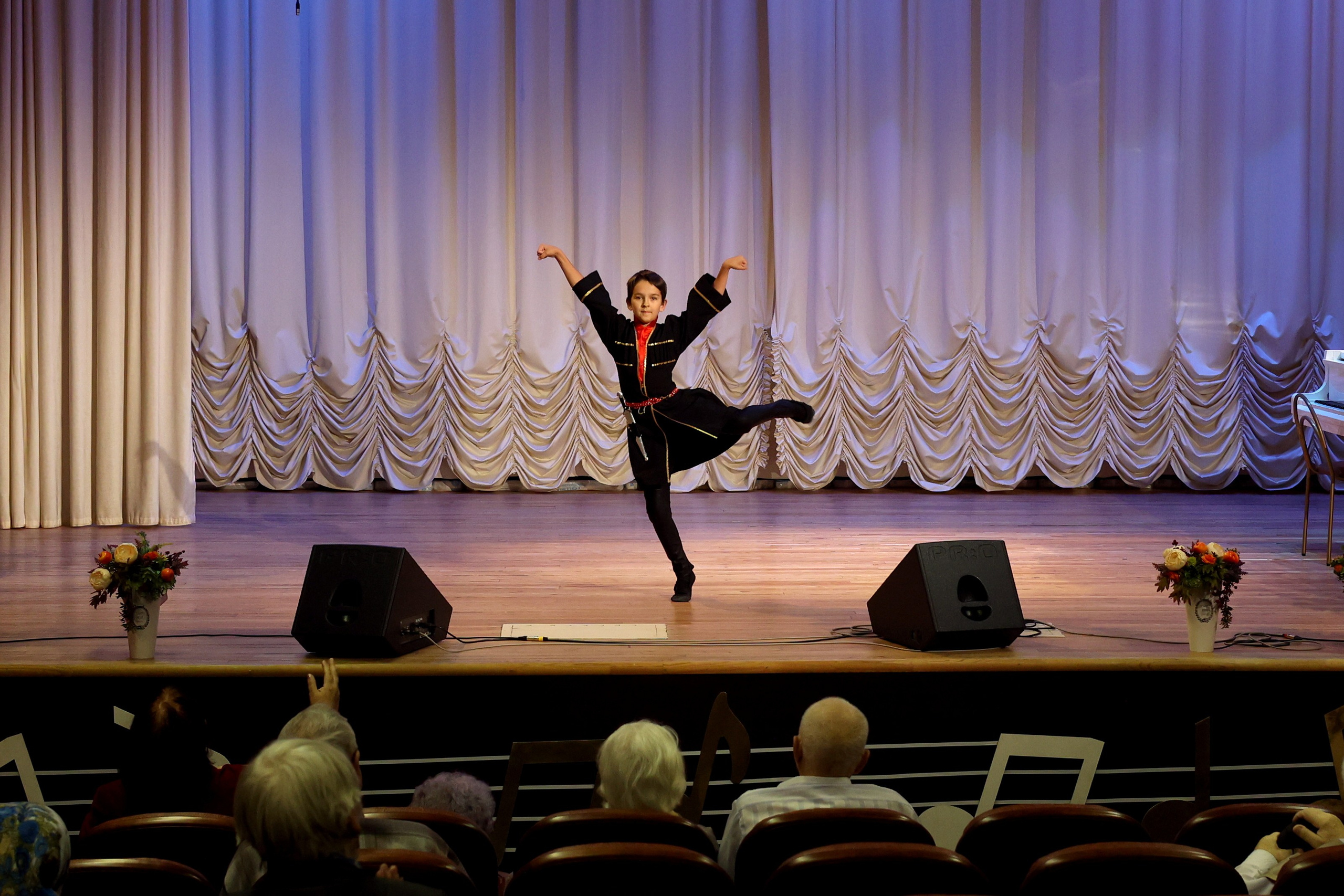 Концерт «От сердца к сердцу» для ветеранов 11.10.2023. Профессиональный фотограф в Москве Алёна Котова