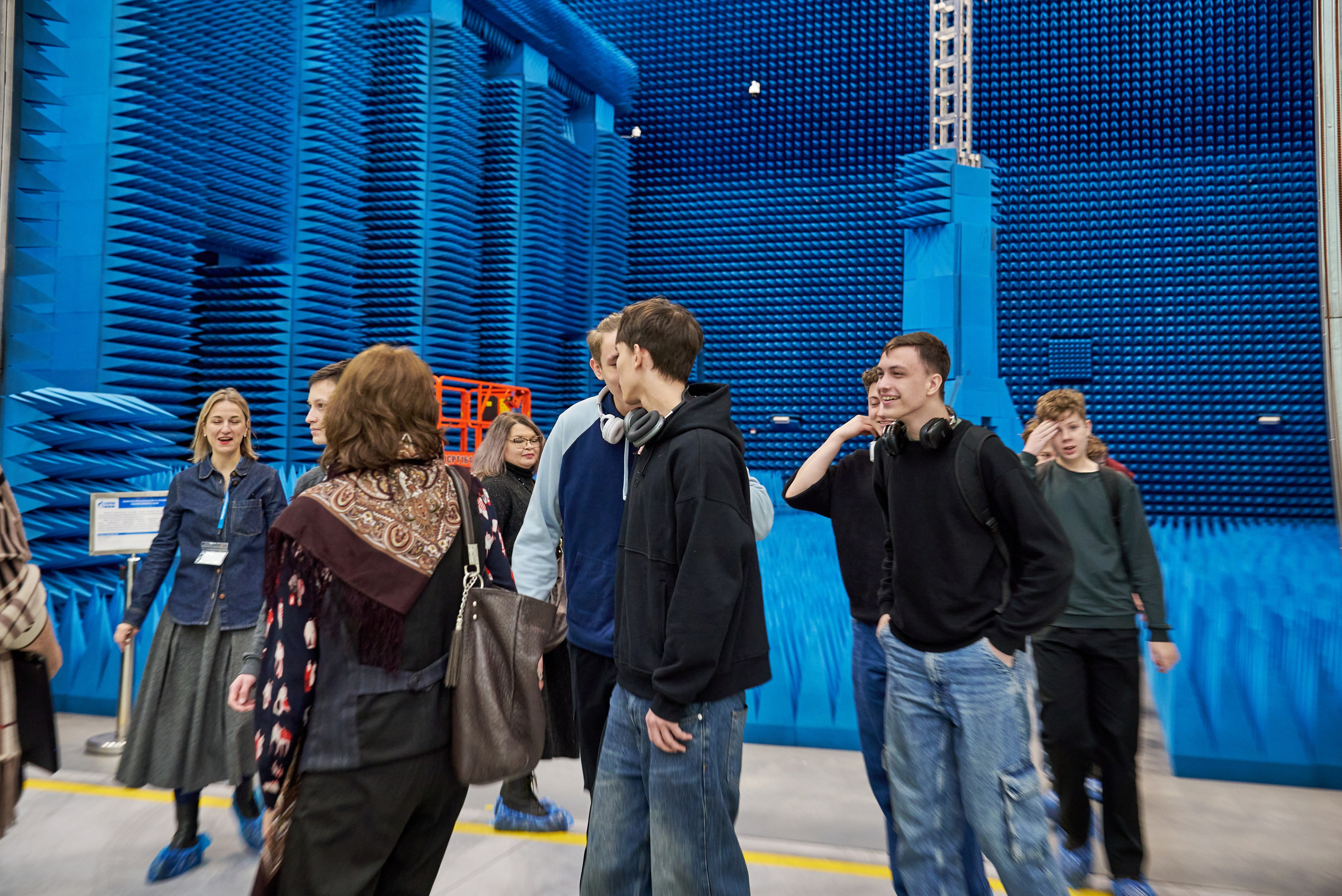 Экскурсия в «Газпром Космические системы». Фотограф Щёлково