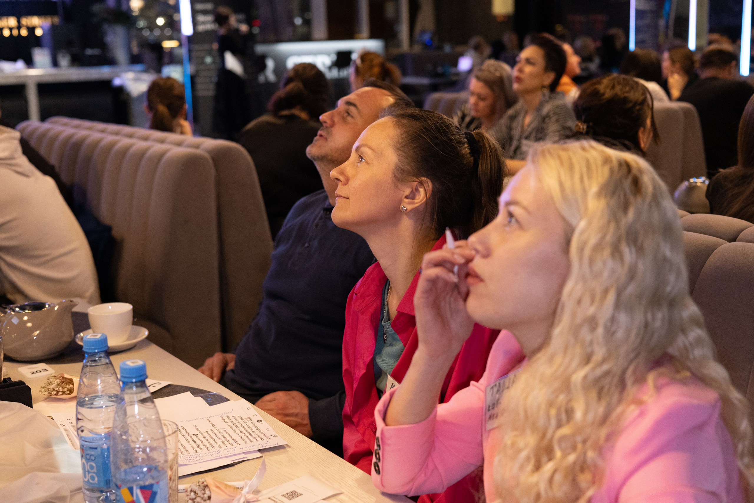 13ая BIZ QUIZ: деловая игра | Красноярск. Фотограф Красноярск съемки лавстори, фотосессия в студии, портретная съемка, творческие фотосессии