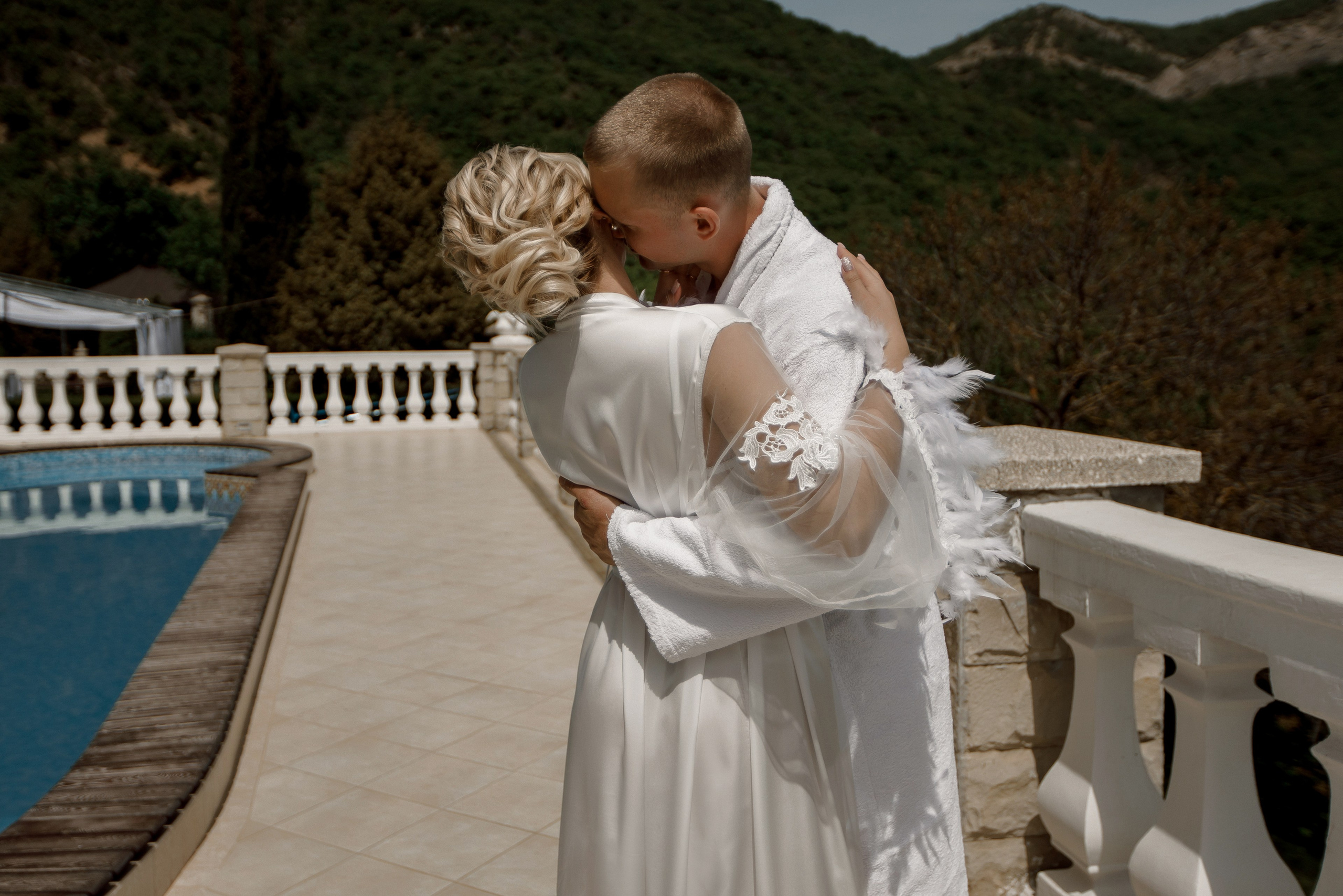 Денис и Алина. Белый замок. Фотограф Анна Лейман. Севастополь