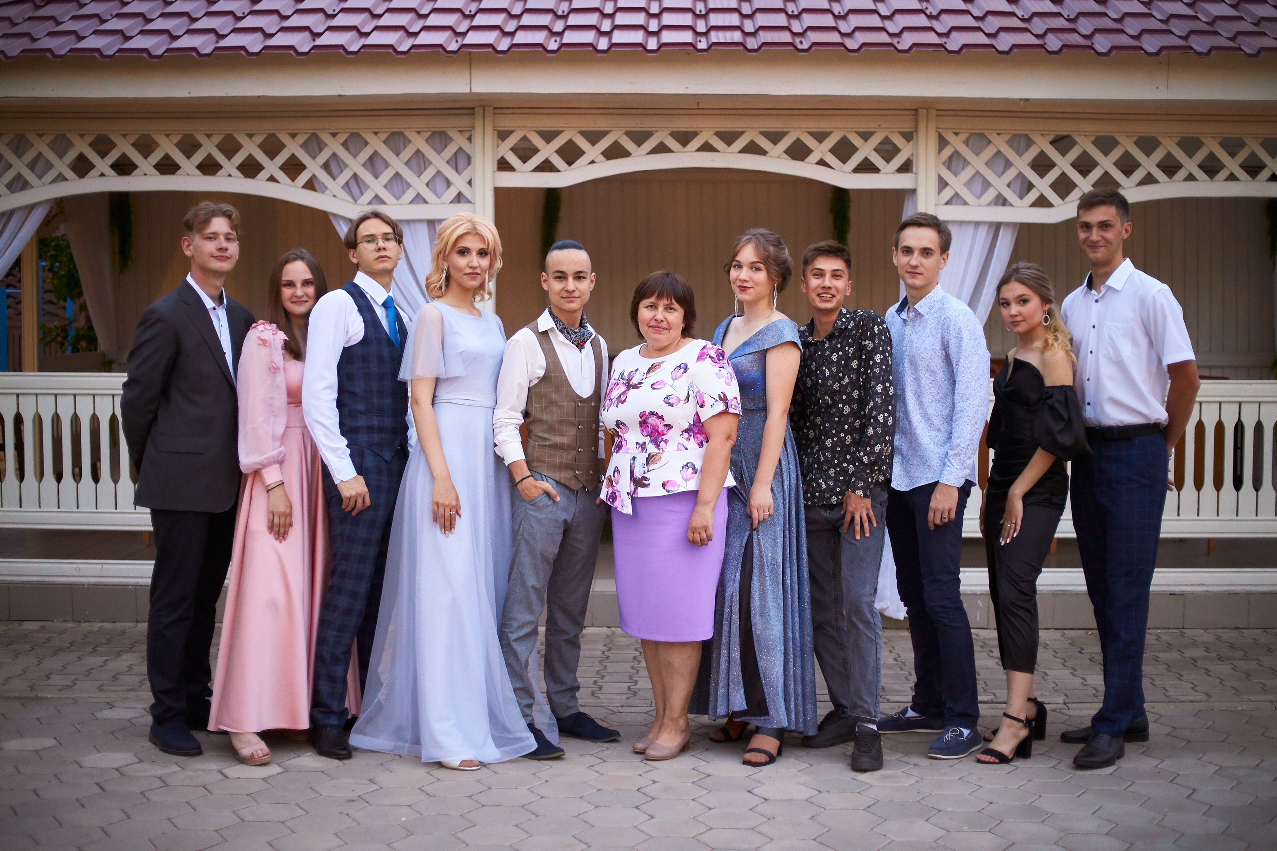 Школьные выпускные альбомы в Оренбурге. Свадебный фотограф в Оренбурге Елена Рязапова