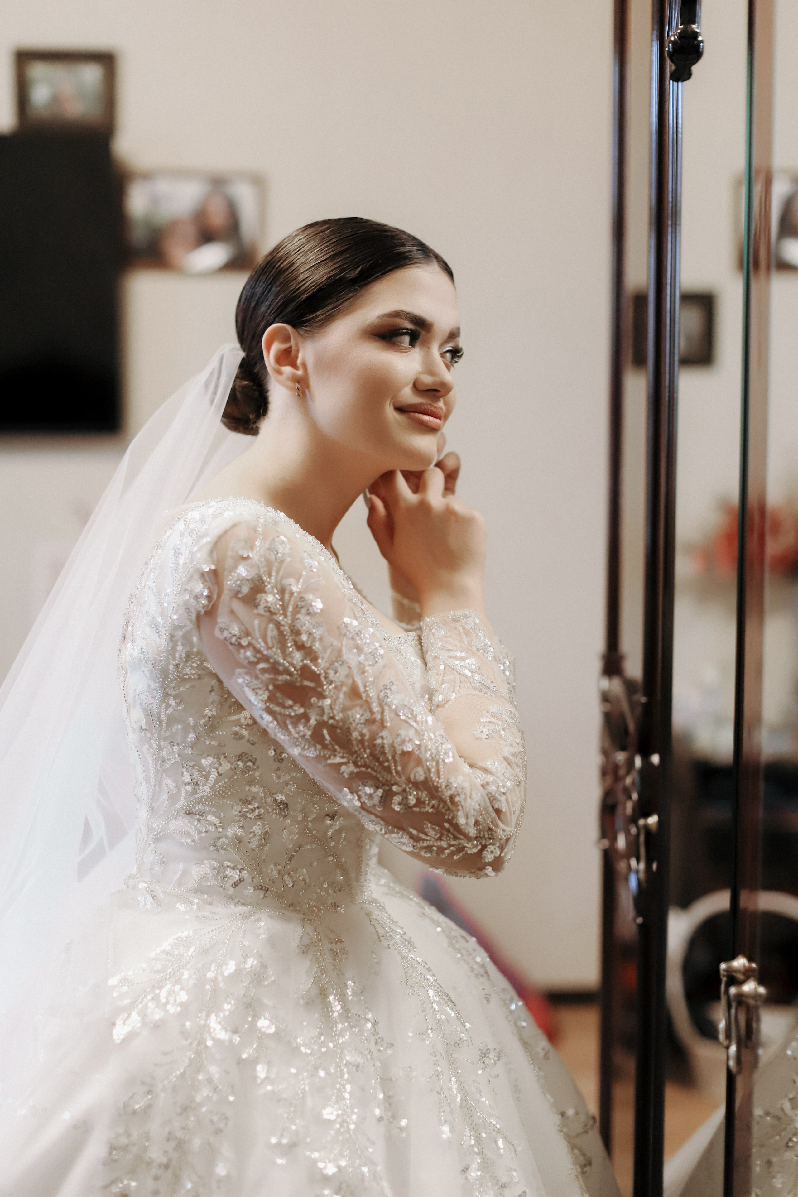 Утро невесты Ирины. Главная