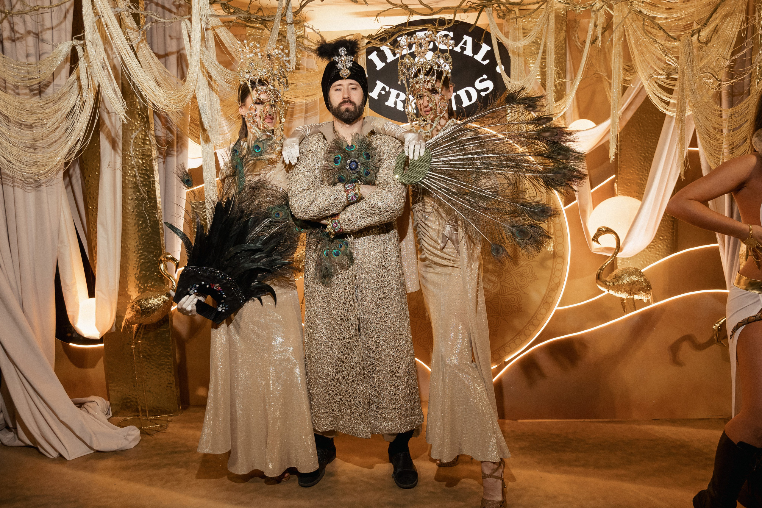 ILLEGAL FRIENDS — MIRAGE [PART I]. СВОИ. ФОТООТЧЕТЫ-СОБЫТИЯ-МЕСТА