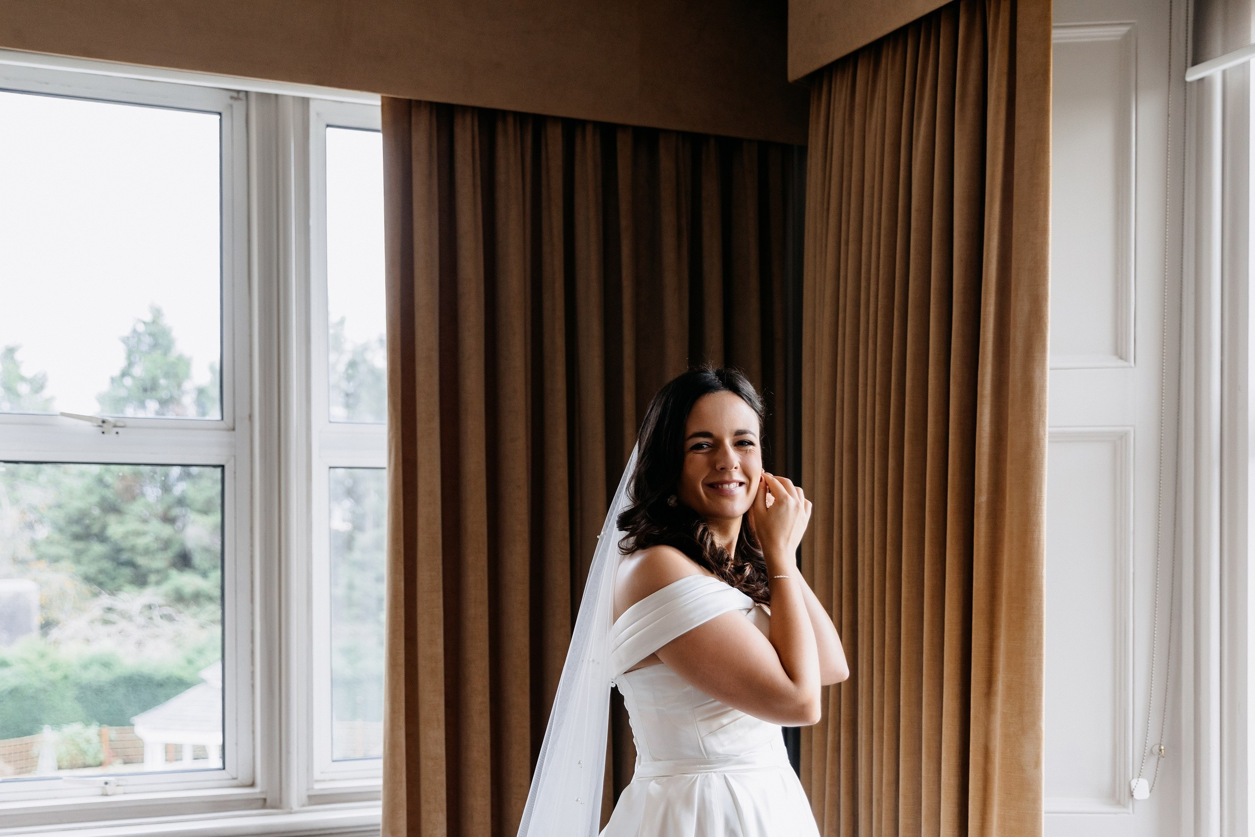 Hartsfield Manor Wedding. Moments Catchers — Wedding Photography & Video Duo in London