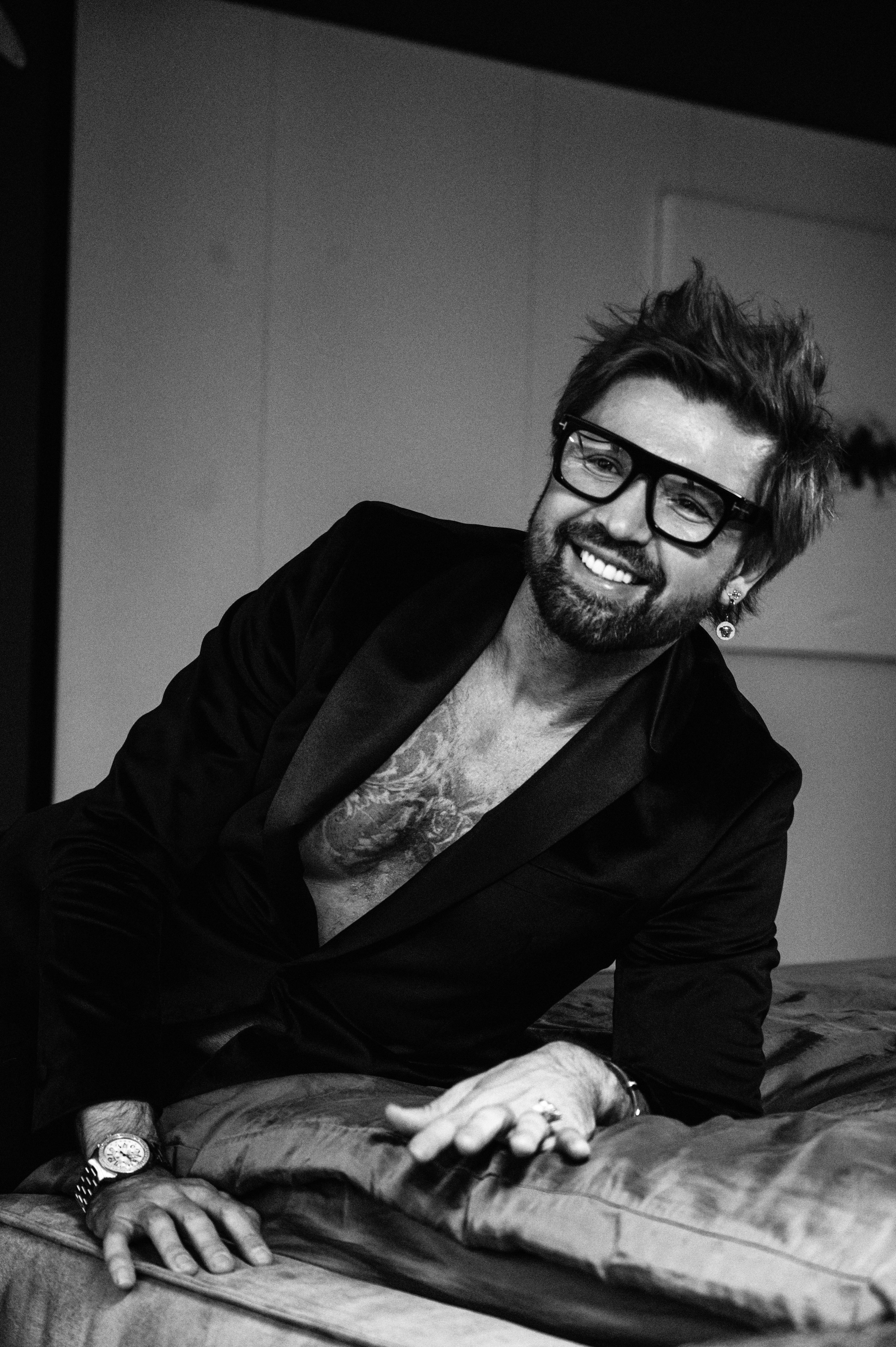 Максим. Профессиональный фотограф беременности в СПБ. Стильные фотосессии беременности в стиле минимализм и классическая фотография