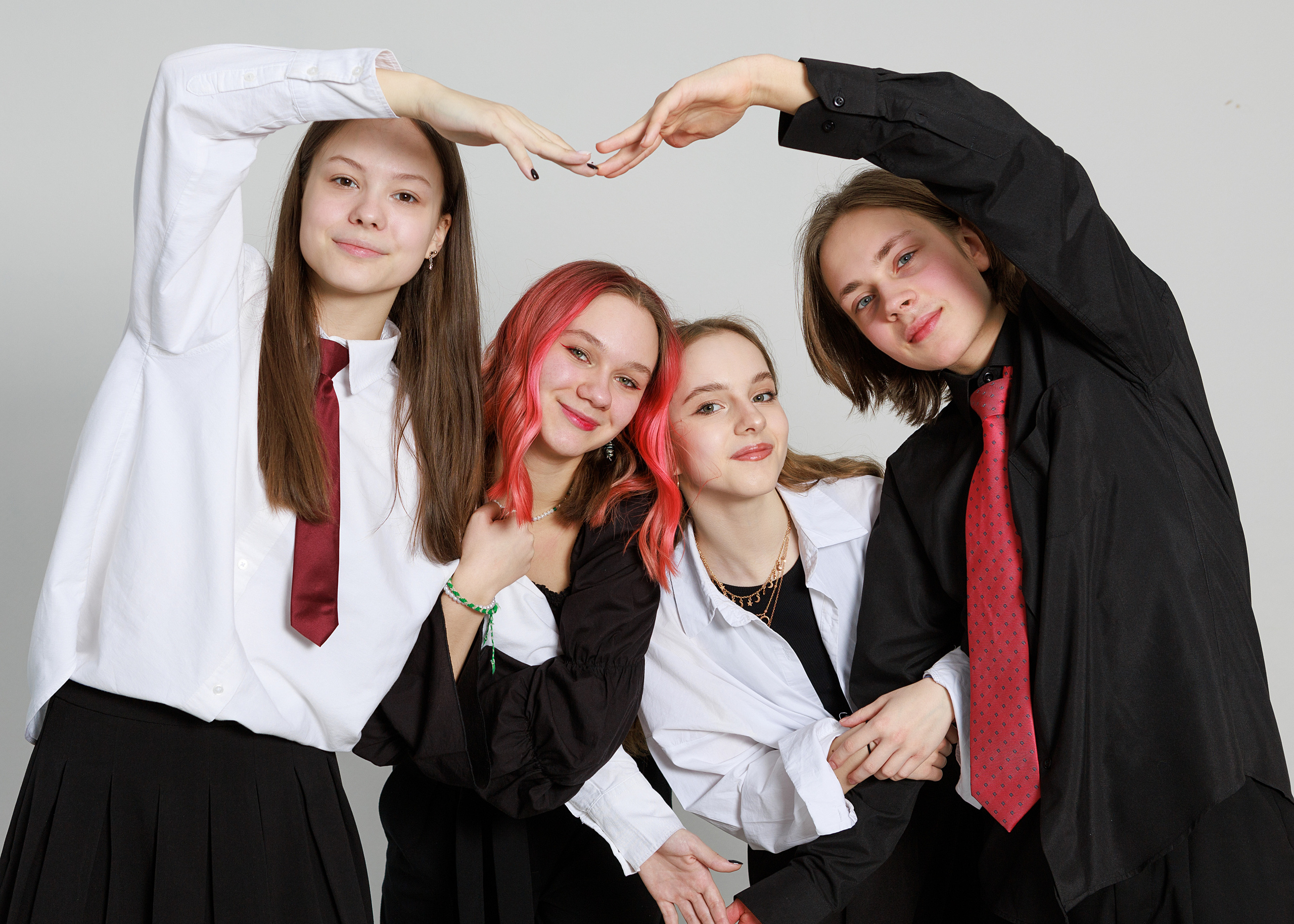 Школа 9 — 11 классы. Выпускные альбомы для школ и детских садов