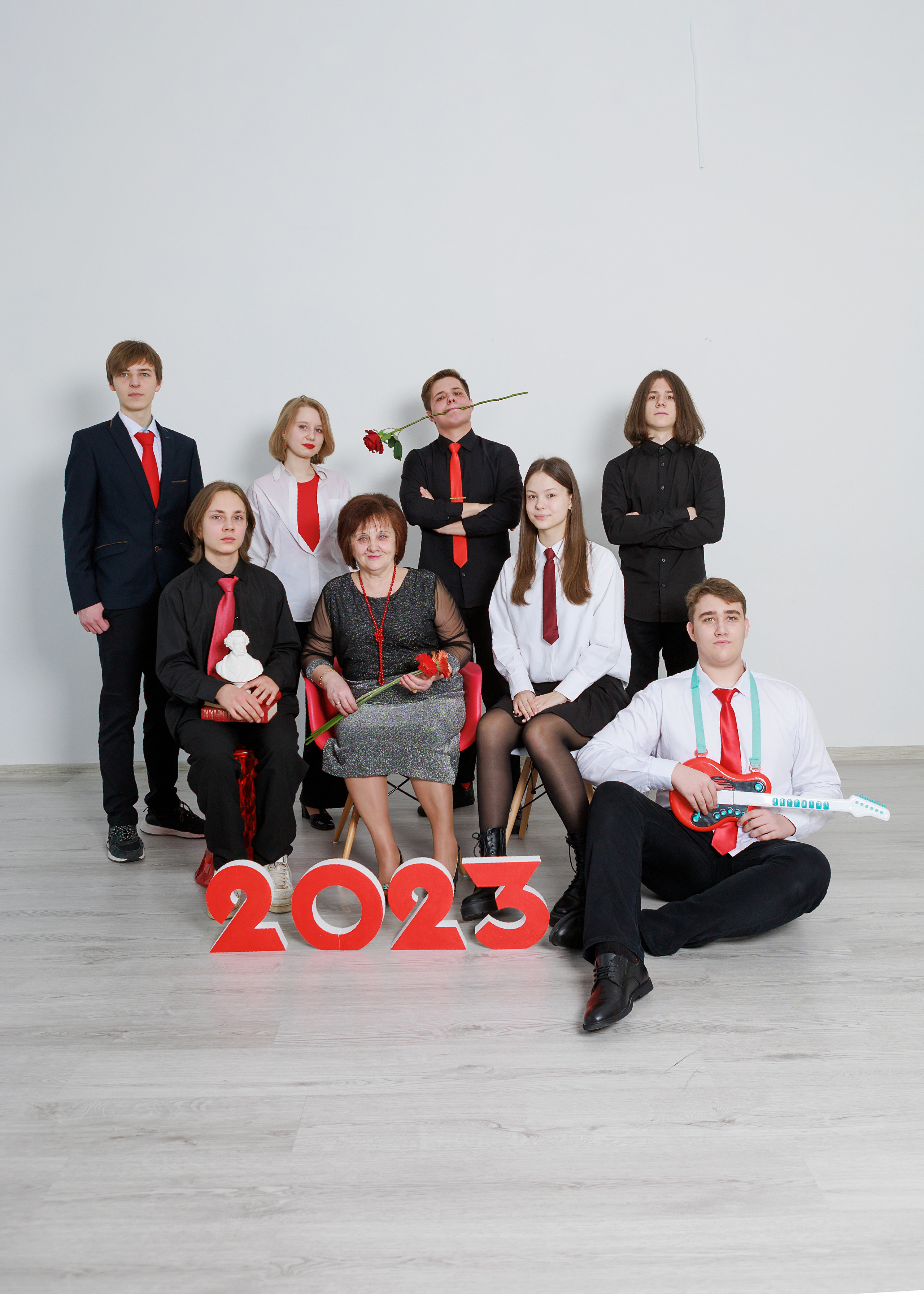 Школа 9 — 11 классы. Выпускные альбомы для школ и детских садов