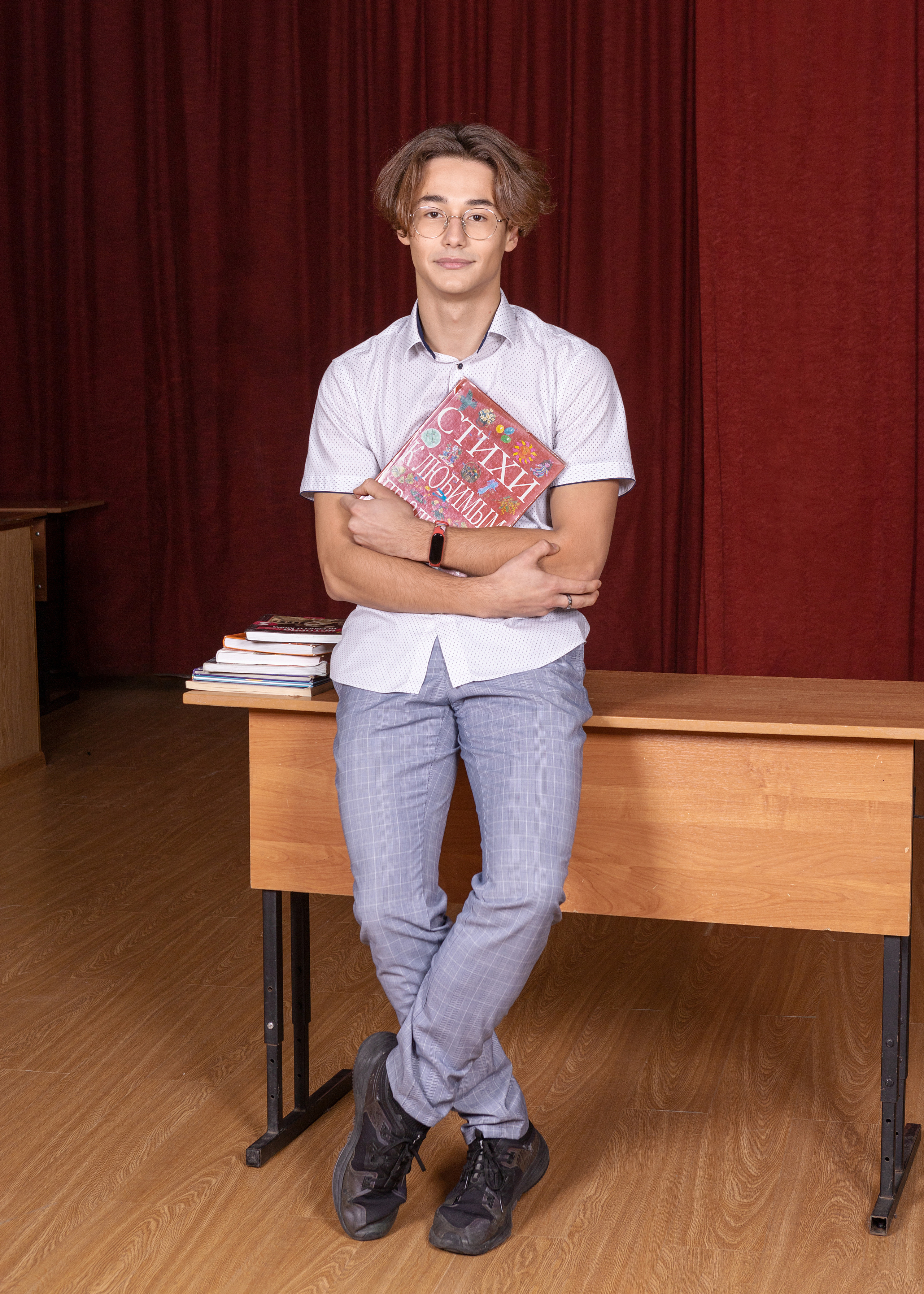 Школа 9 — 11 классы. Выпускные альбомы для школ и детских садов