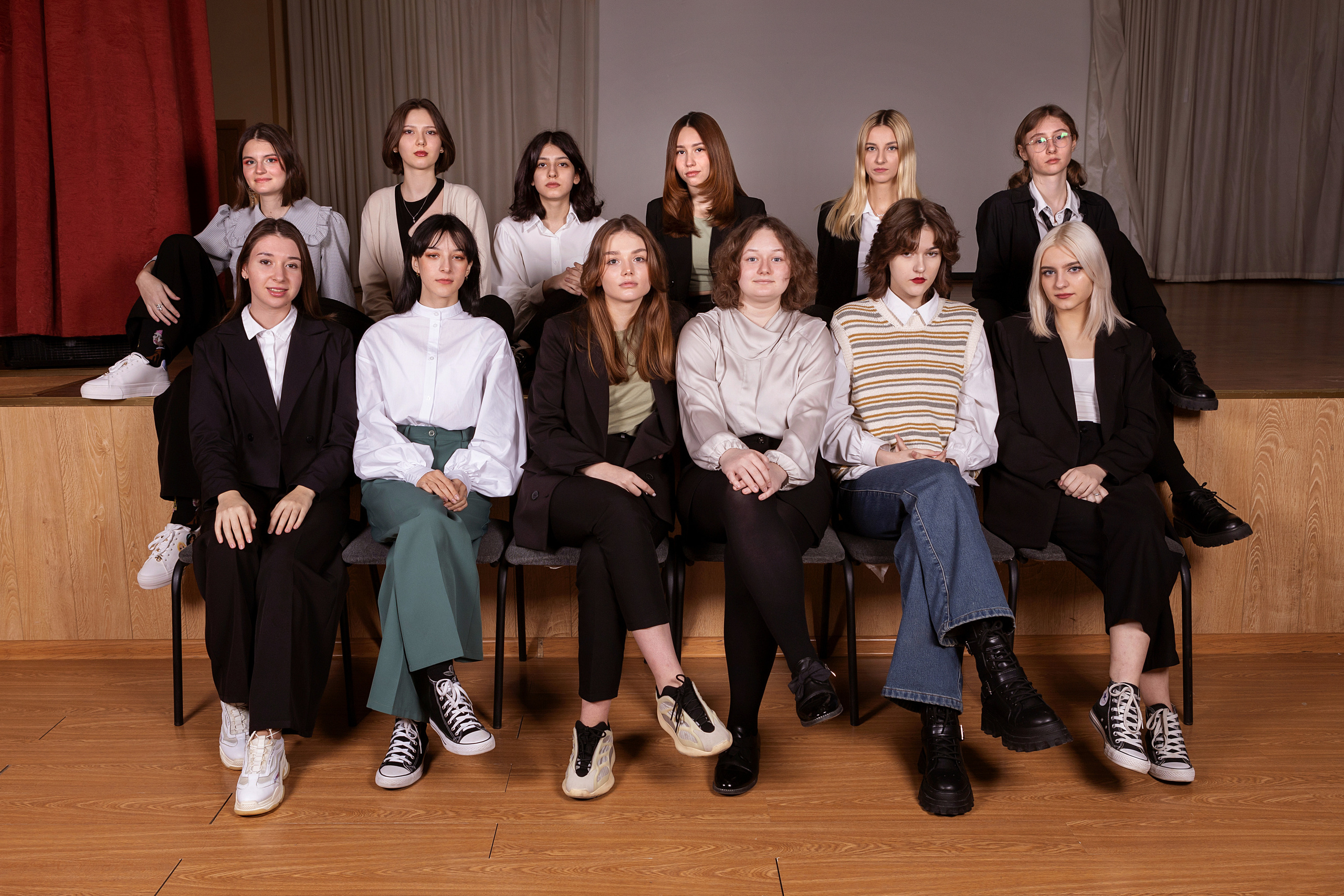 Школа 9 — 11 классы. Выпускные альбомы для школ и детских садов