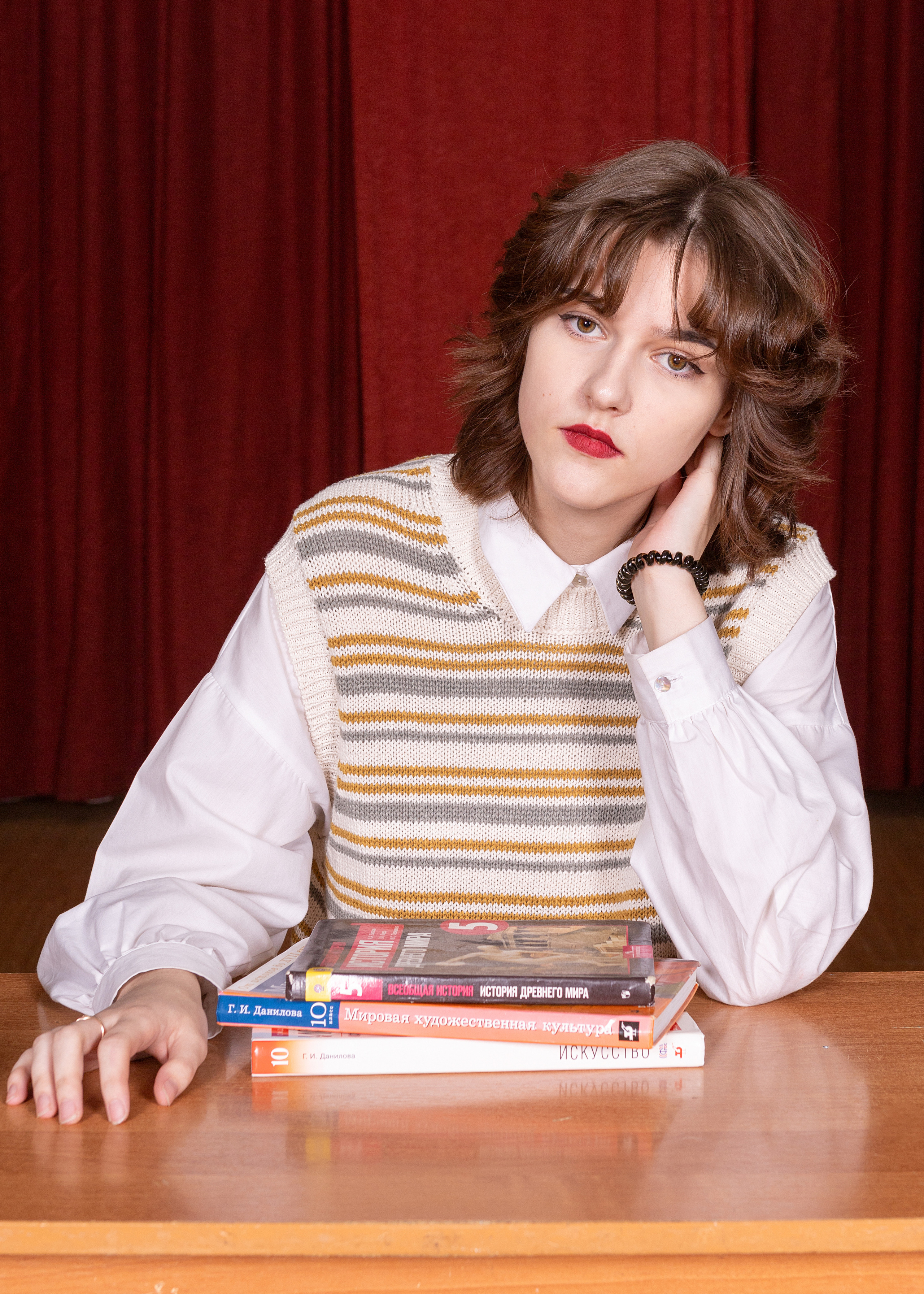 Школа 9 — 11 классы. Выпускные альбомы для школ и детских садов