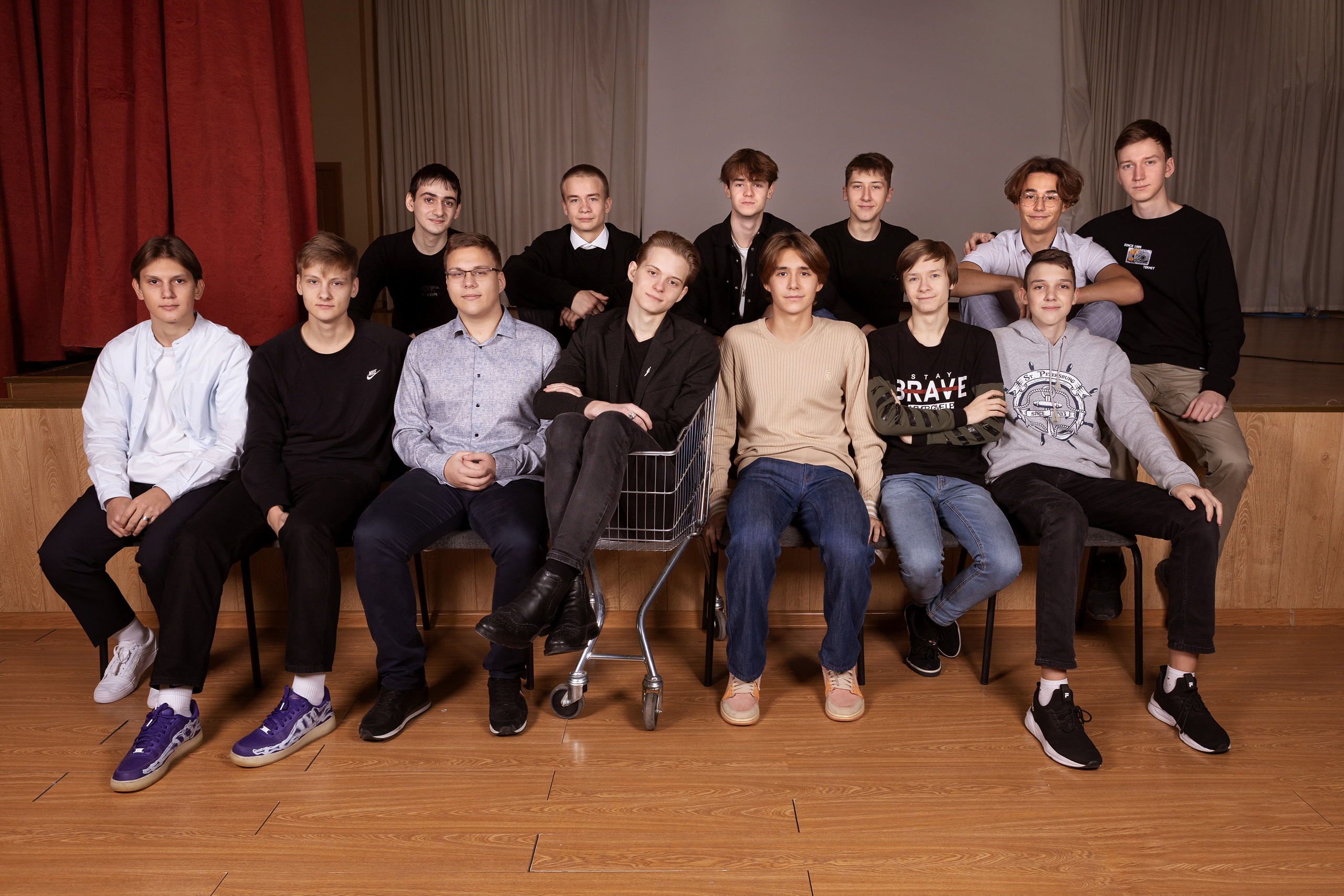 Школа 9 — 11 классы. Выпускные альбомы для школ и детских садов