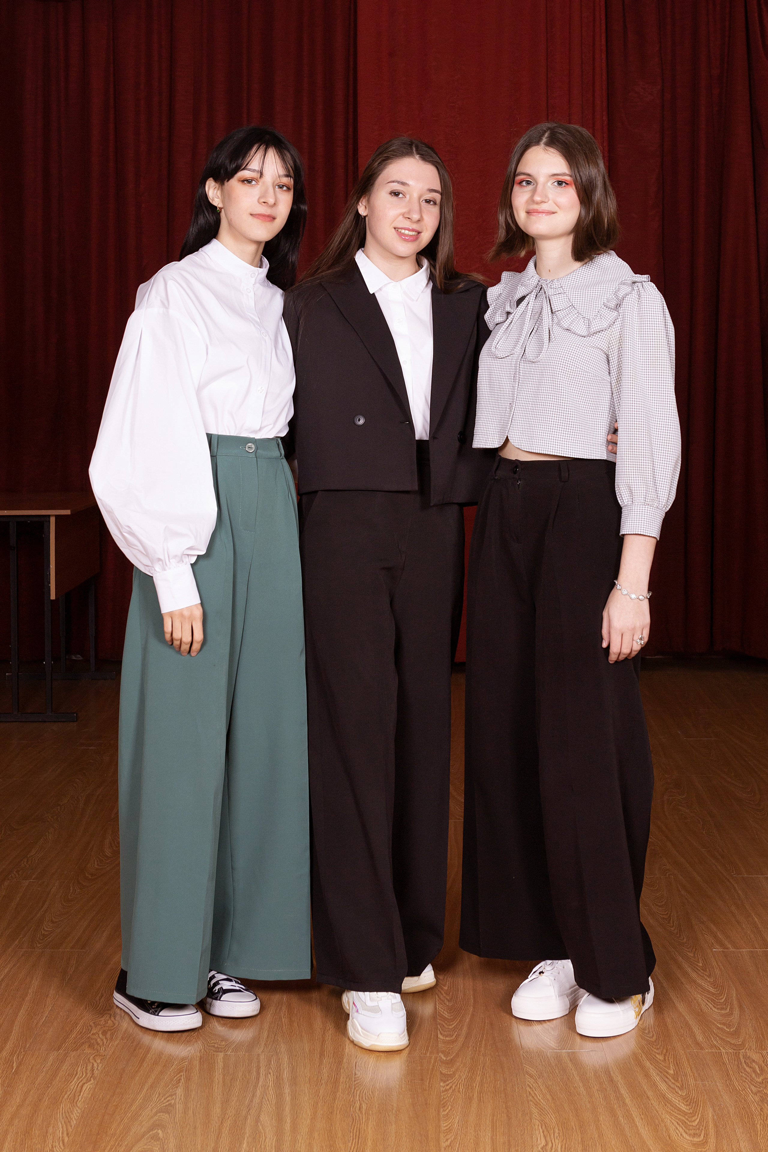 Школа 9 — 11 классы. Выпускные альбомы для школ и детских садов